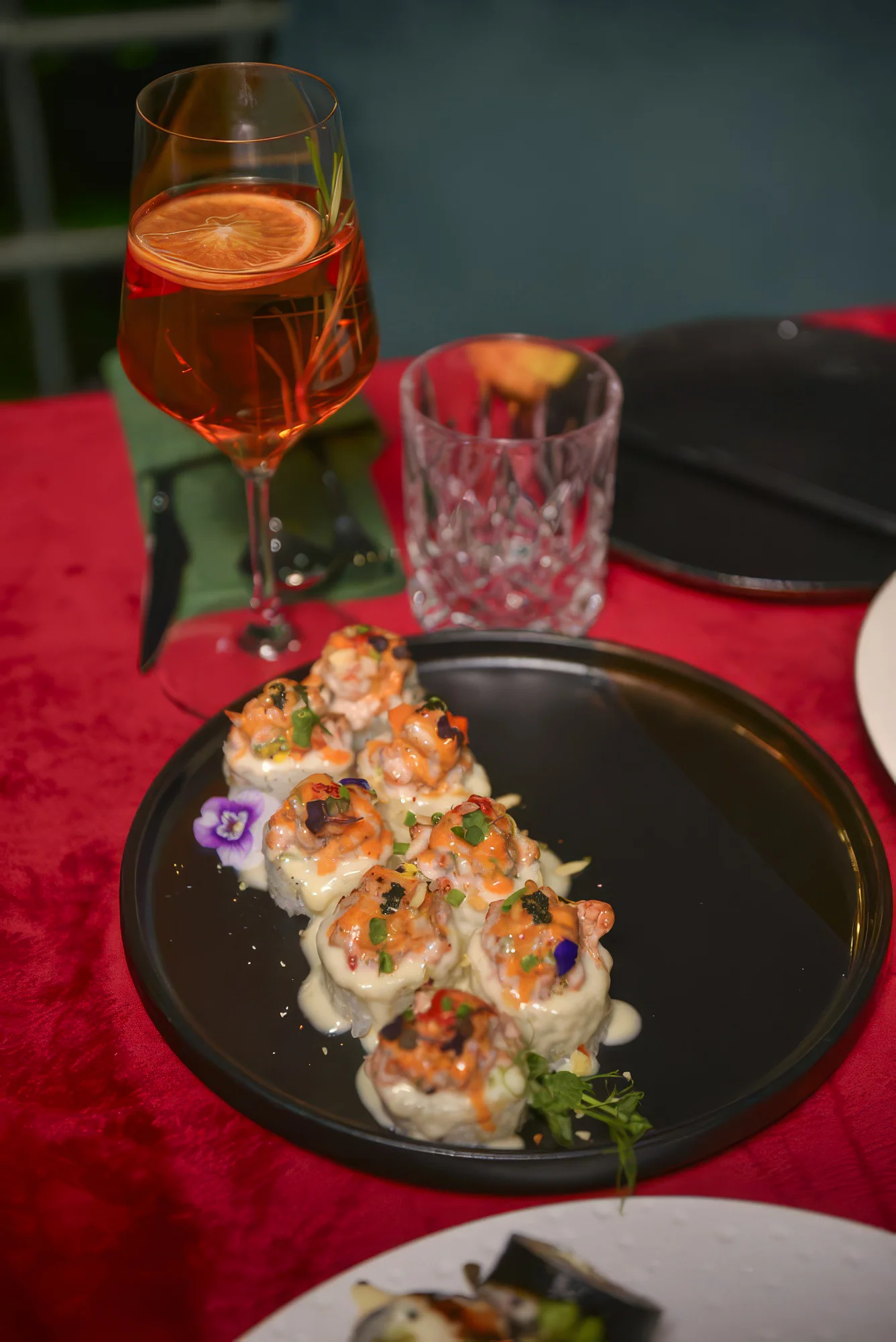 Otevřené vouchery v hodnotě 500-2000 Kč do moderní asijské fusion restaurace