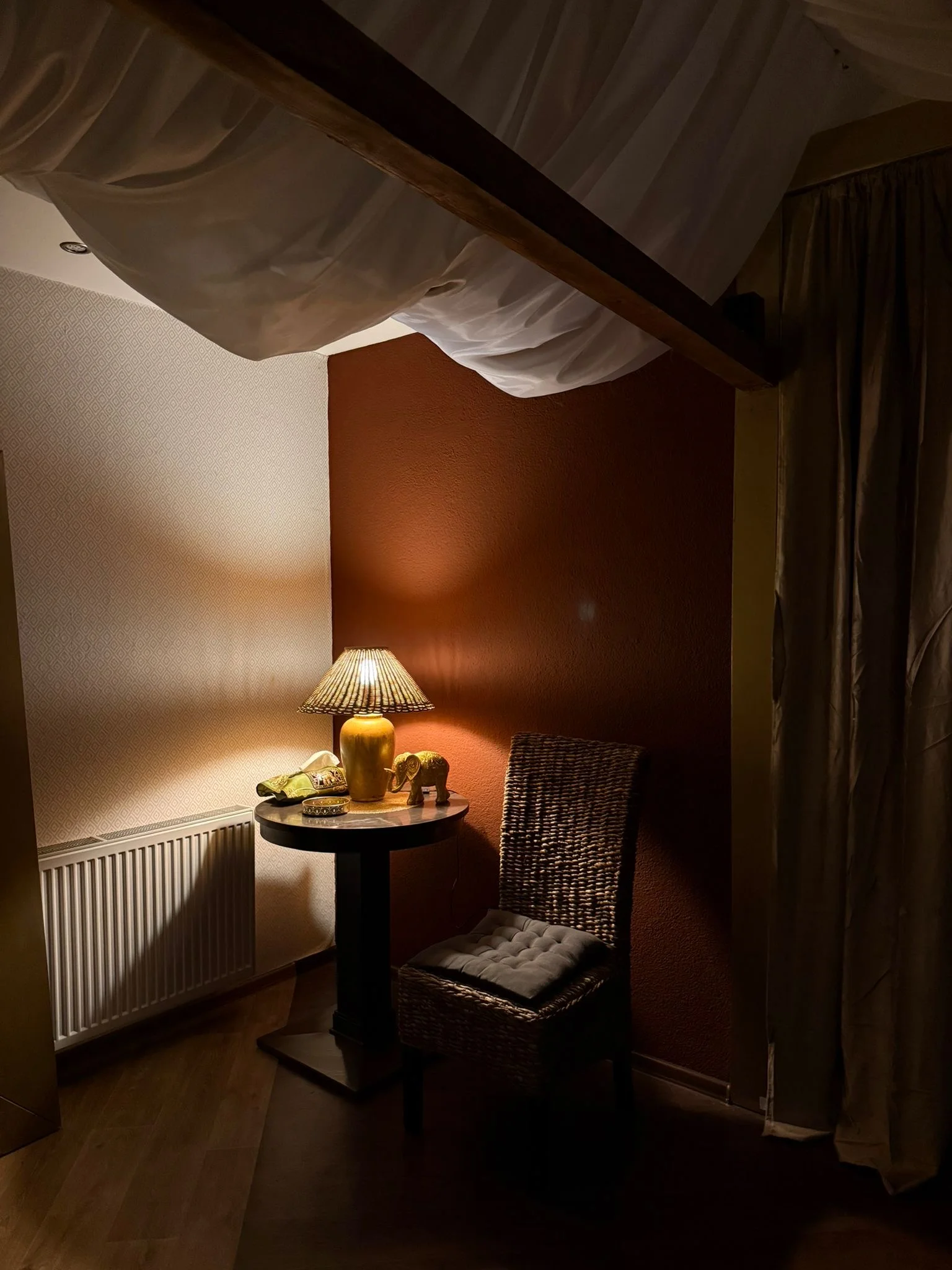 Romantika při thajské olejové masáži: 60minutová péče pro 2 osoby