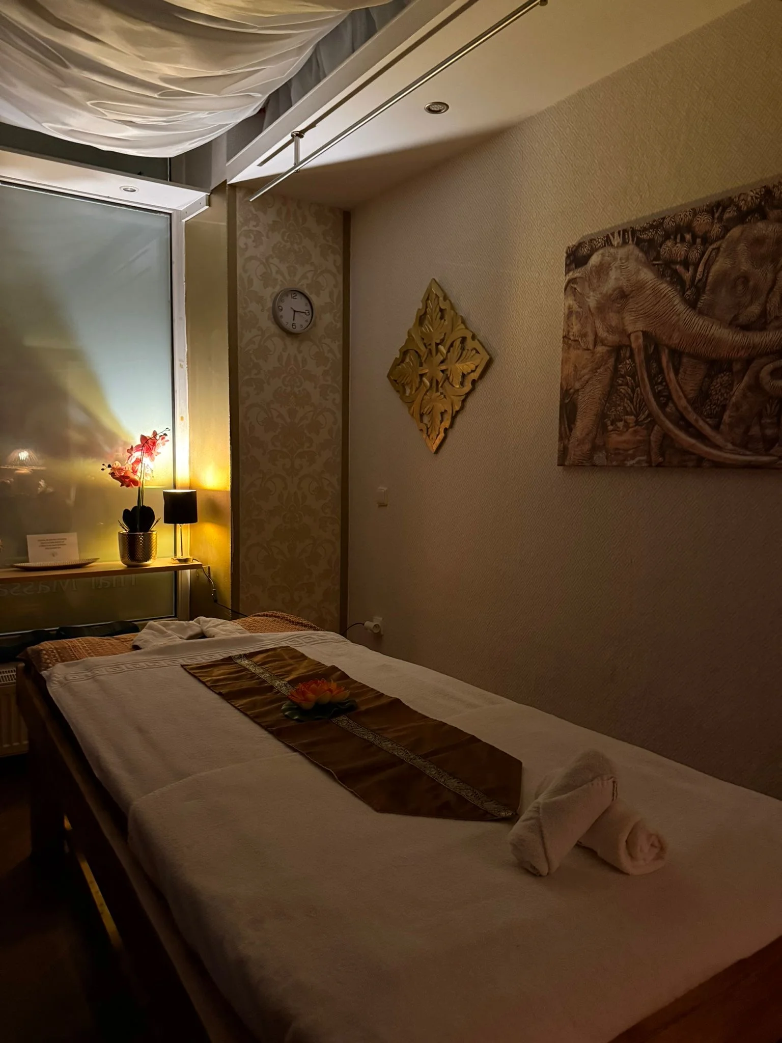 Dopřejte si absolutní relax: thajská olejová či kokosová masáž v délce 60 minut