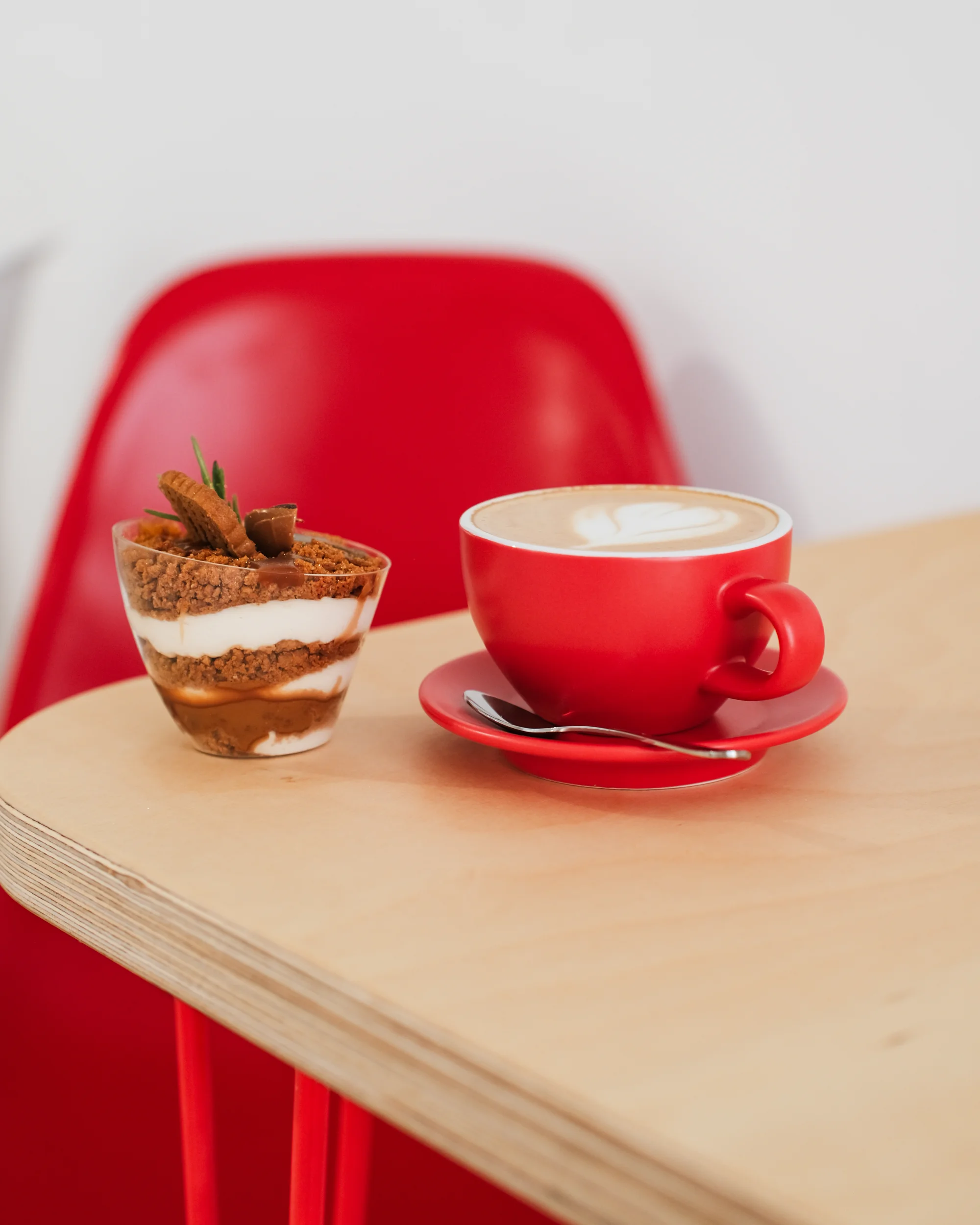 200–400 Kč na cokoliv v kavárně Artovna v uměleckém centru v Budějovicích