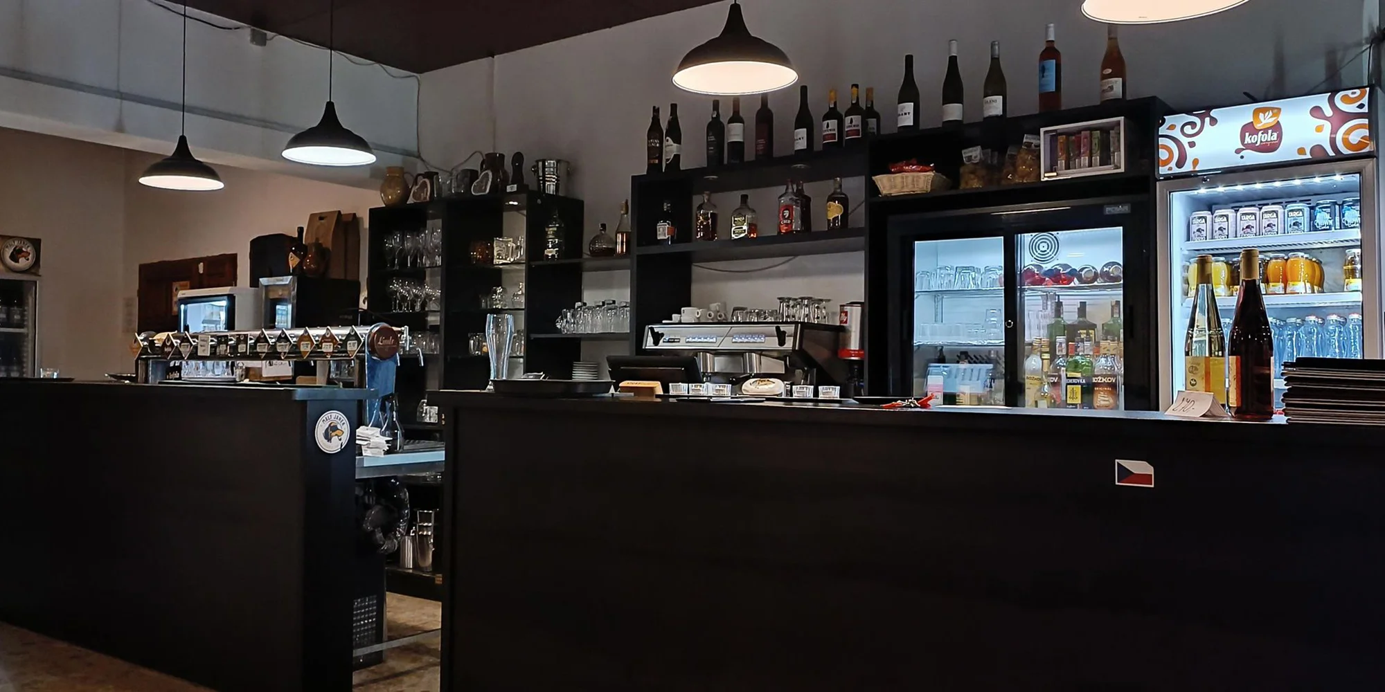 Brdský burger z regionálního hovězího masa, hranolky a pivo pro 1 i 2 osoby