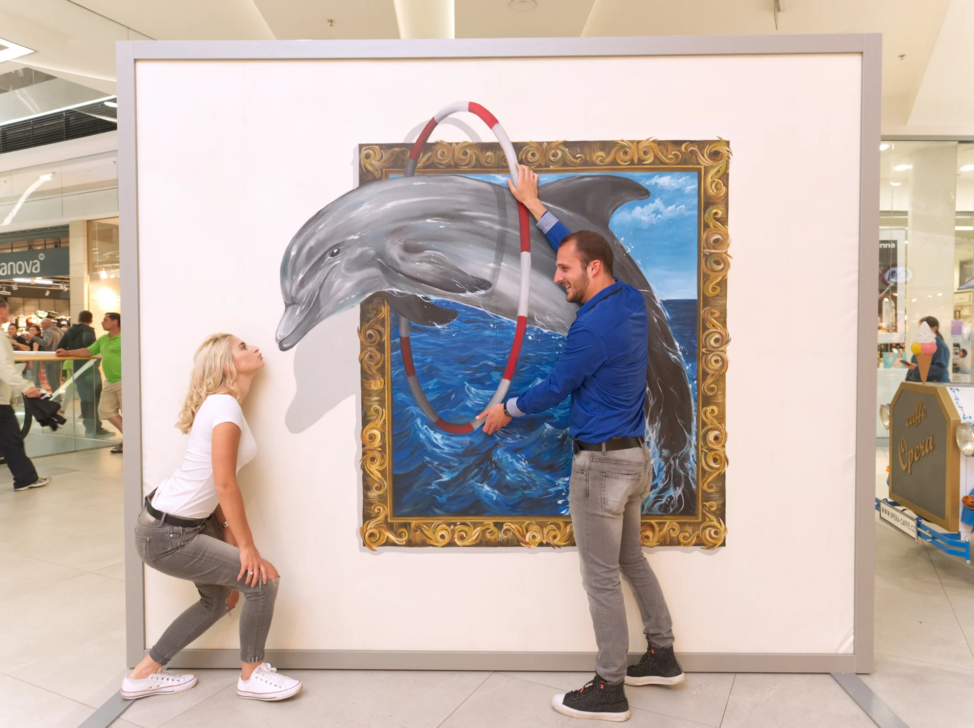 Vstupy na výstavu Obři oceánů v OC Westfield na Černém Mostě