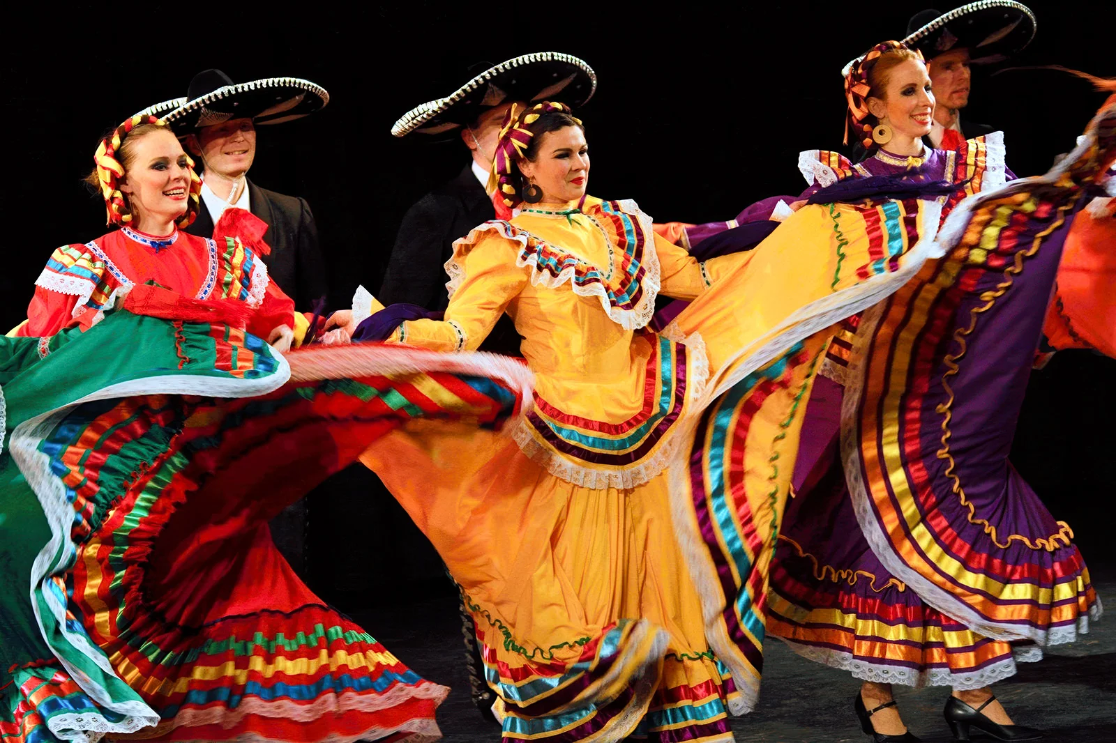 Vstup na show Mexico: Magická noc s celovečerním programem, drinkem a rautem