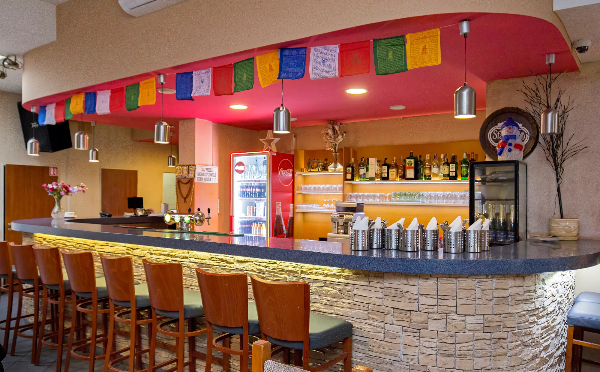 Indicko-nepálské menu pro 2-4 osoby: předkrm, hlavní chod a dezert dle výběru