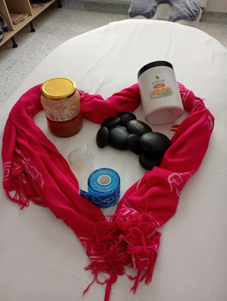 Masáže podle vašeho výběru: šetrná Bowenova, lymfatická nebo medová