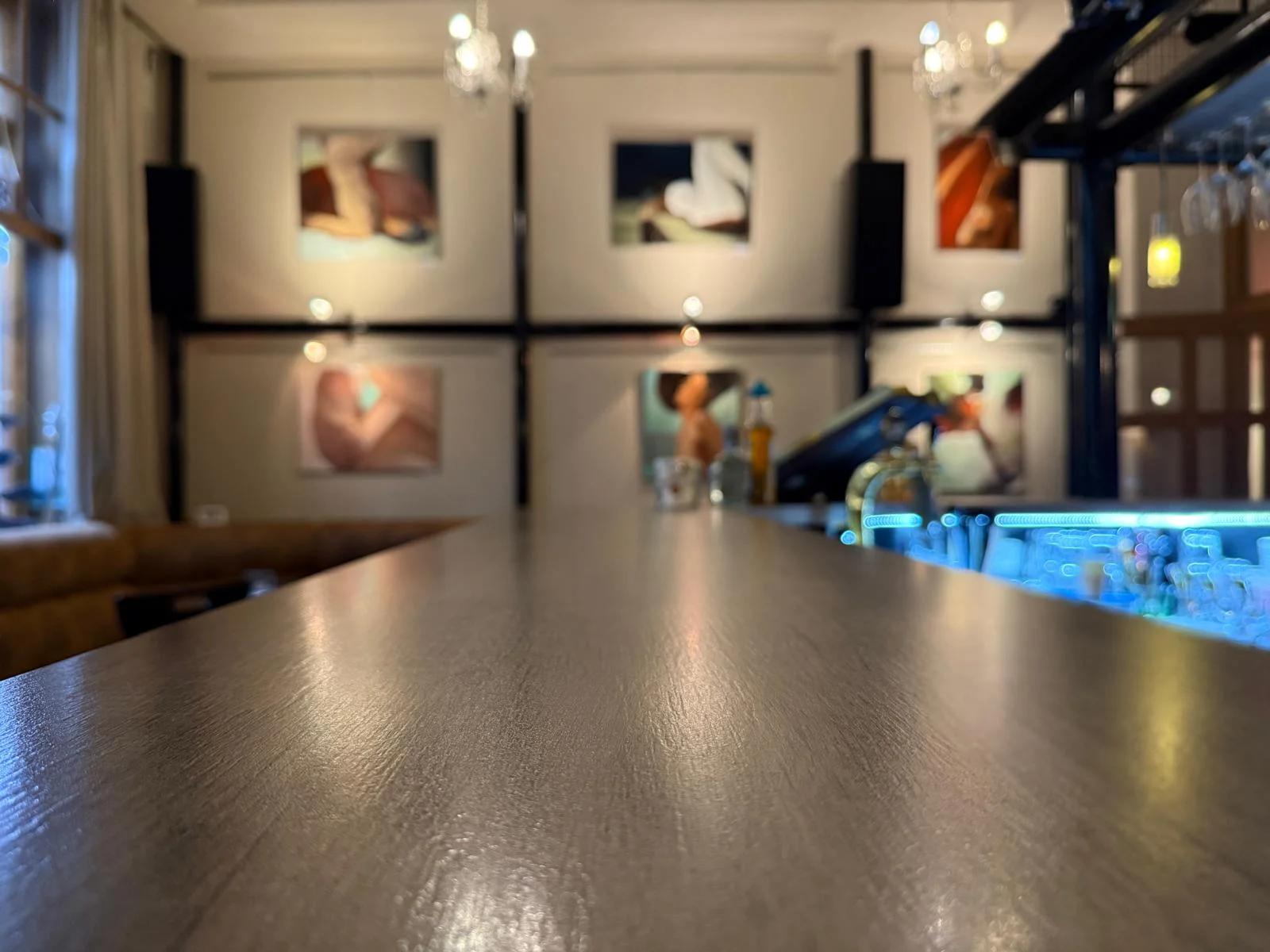 Připijte si na zdraví: osvěžující koktejl pro 1 i 2 osoby v kavárně s galerií