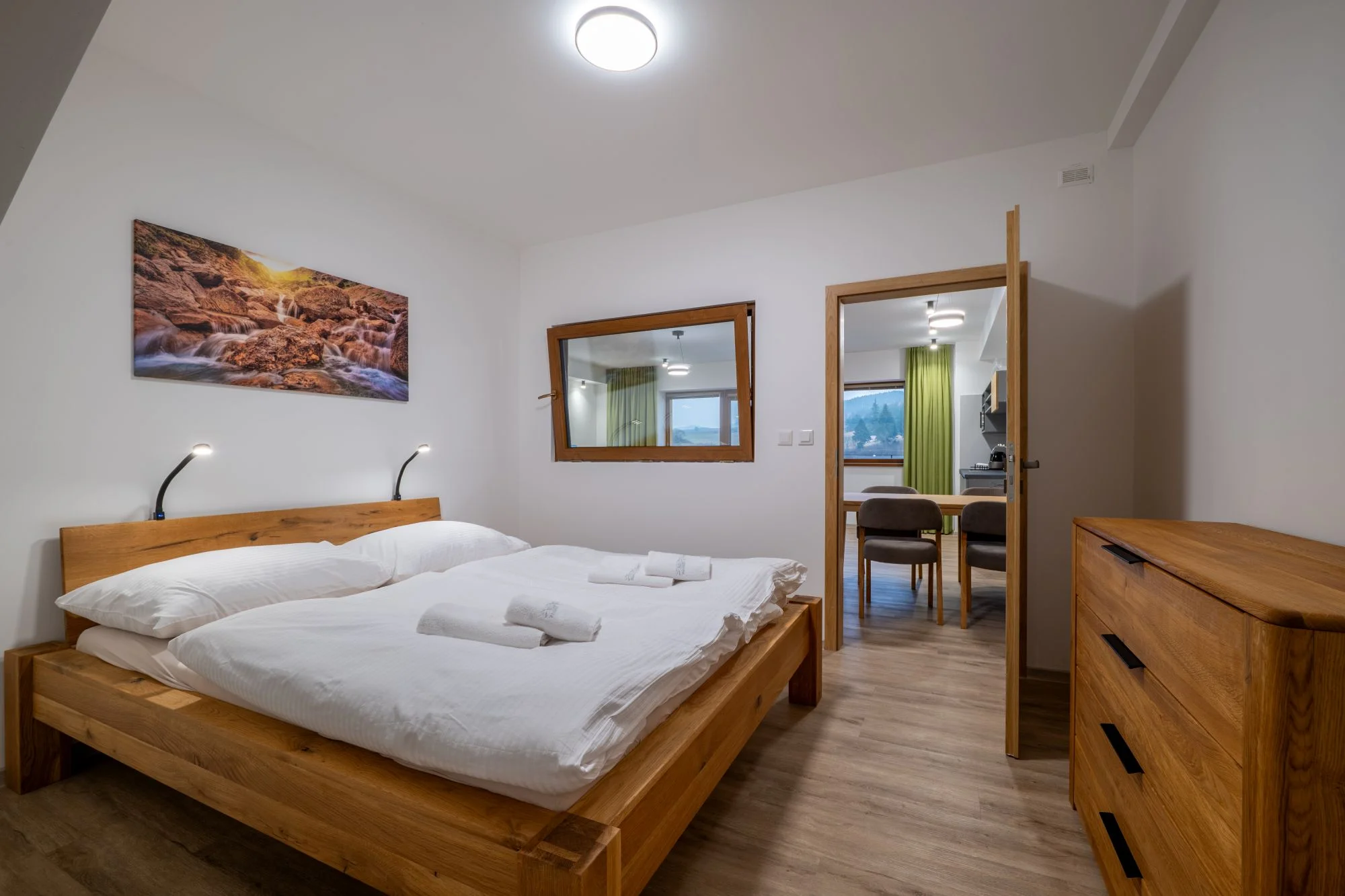 Stylové apartmány na Liptově: strava, výhled na hory i wellness v hobitích domečcích