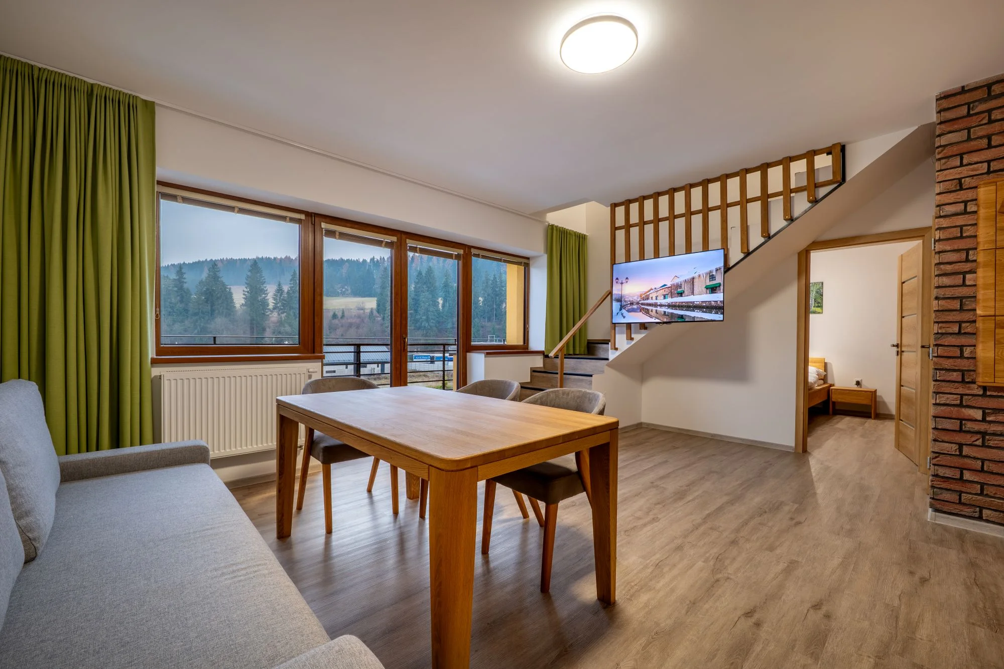 Stylové apartmány na Liptově: strava, výhled na hory i wellness v hobitích domečcích