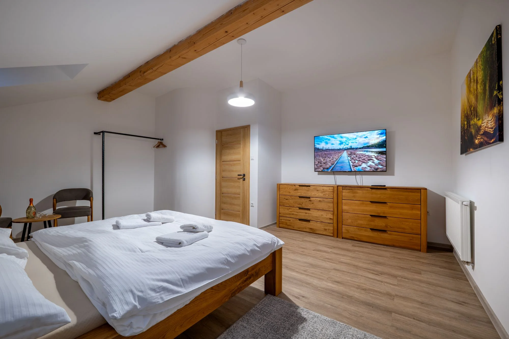 Stylové apartmány na Liptově: strava, výhled na hory i wellness v hobitích domečcích