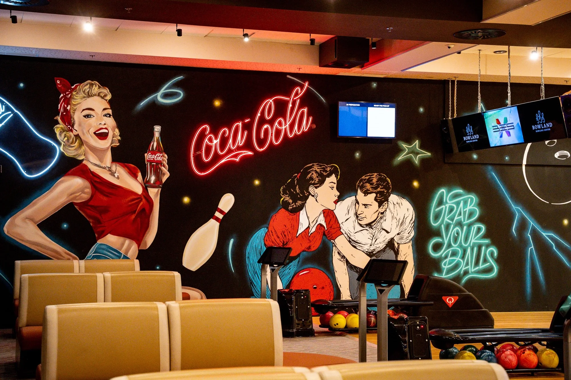 Hodina bowlingu v Šantovce až pro 6 hráčů a k tomu pizza nebo prosecco