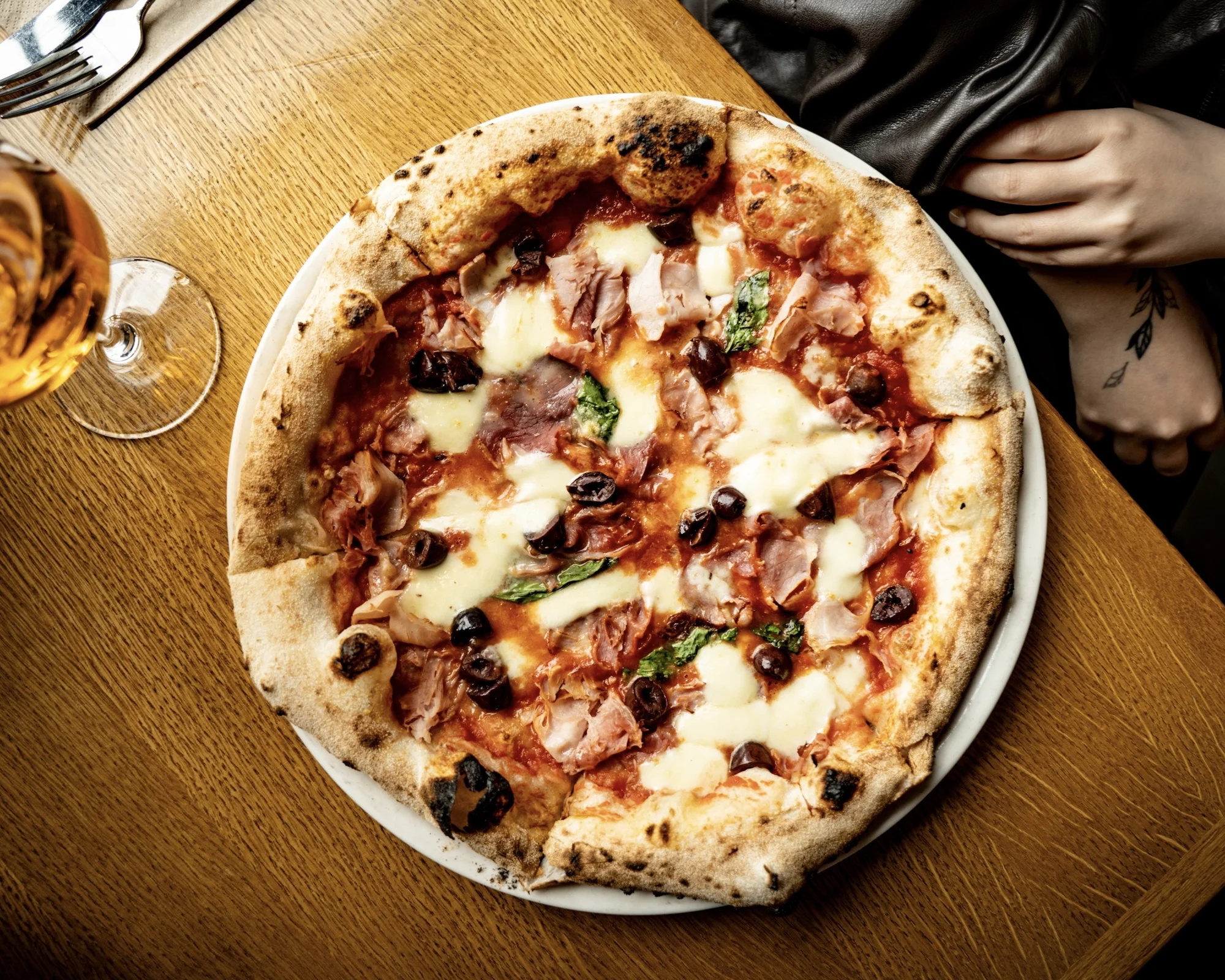 Hodina bowlingu v Šantovce až pro 6 hráčů a k tomu pizza nebo prosecco