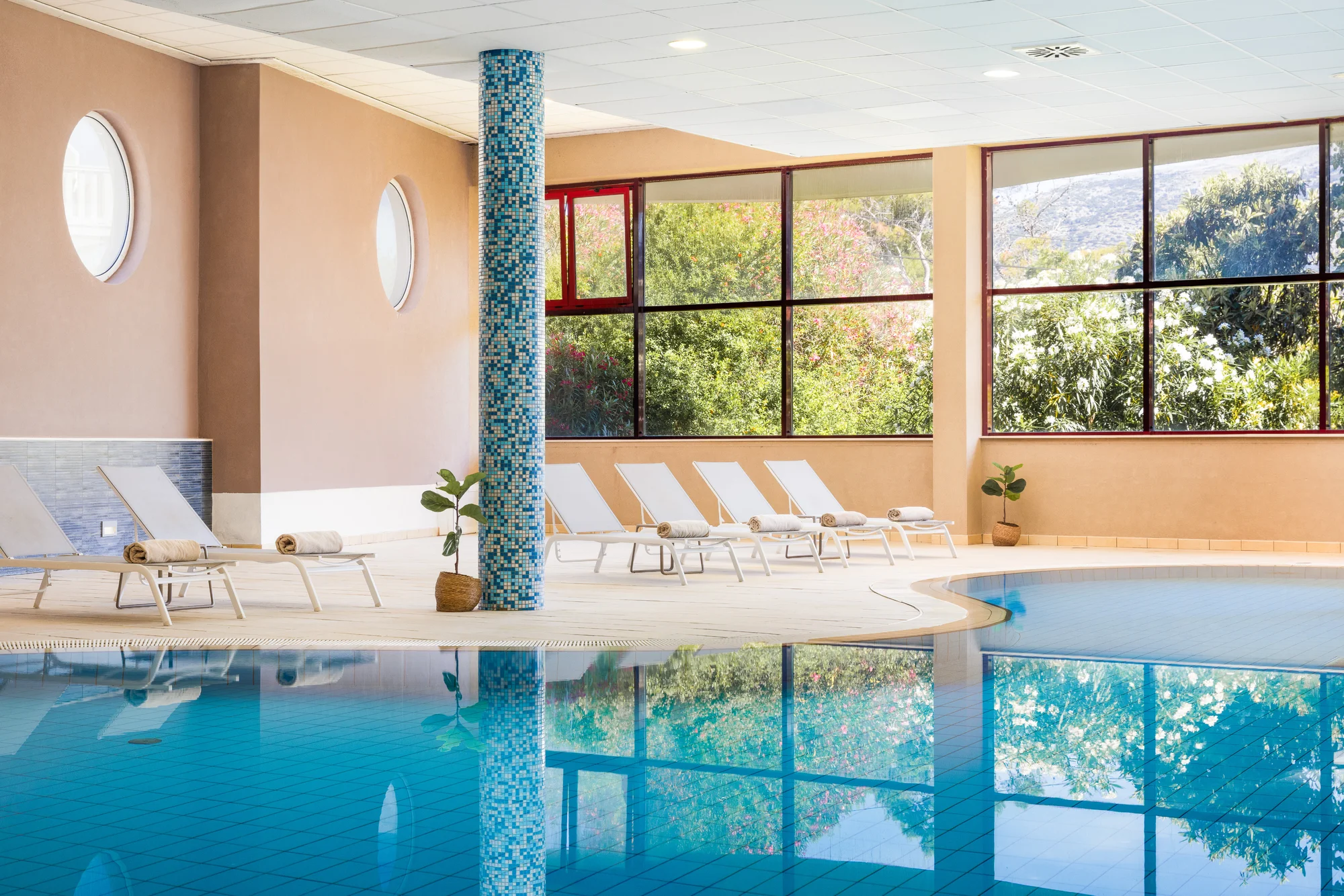 Relax na ostrově Korčula: 4* hotel se stravou, neomezeným wellness i večerním a dětským programem