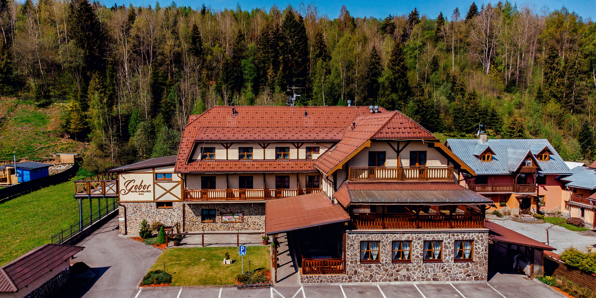 Objevte krásy Západních Tater: wellness pobyt s polopenzí