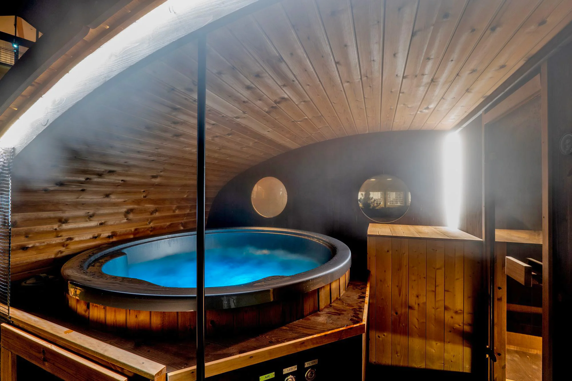 Stylové apartmány na Liptově: strava, výhled na hory i wellness v hobitích domečcích