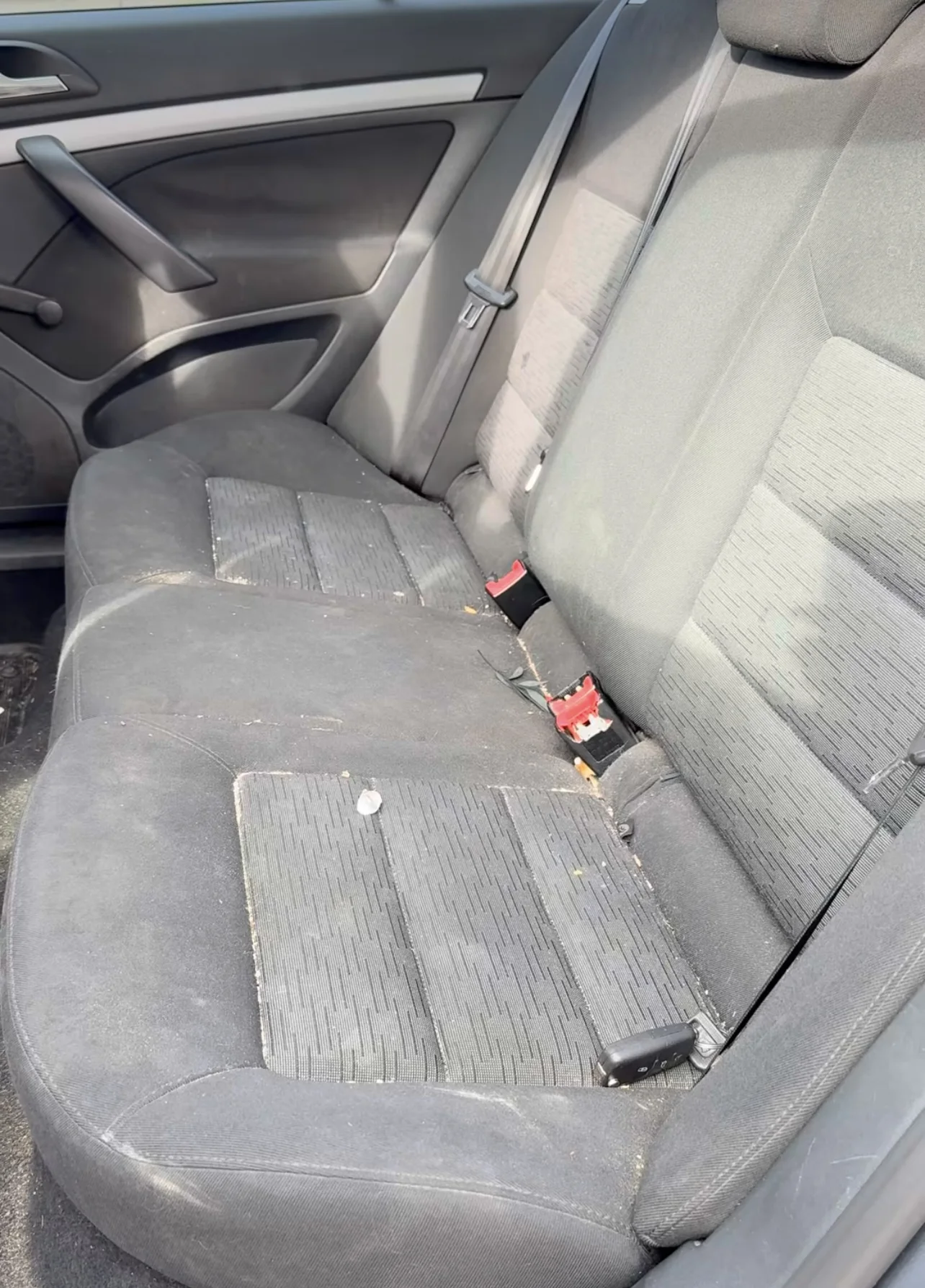 Kompletní ruční péče o váš vůz: hloubkové čištění, voskování i keramická ochrana