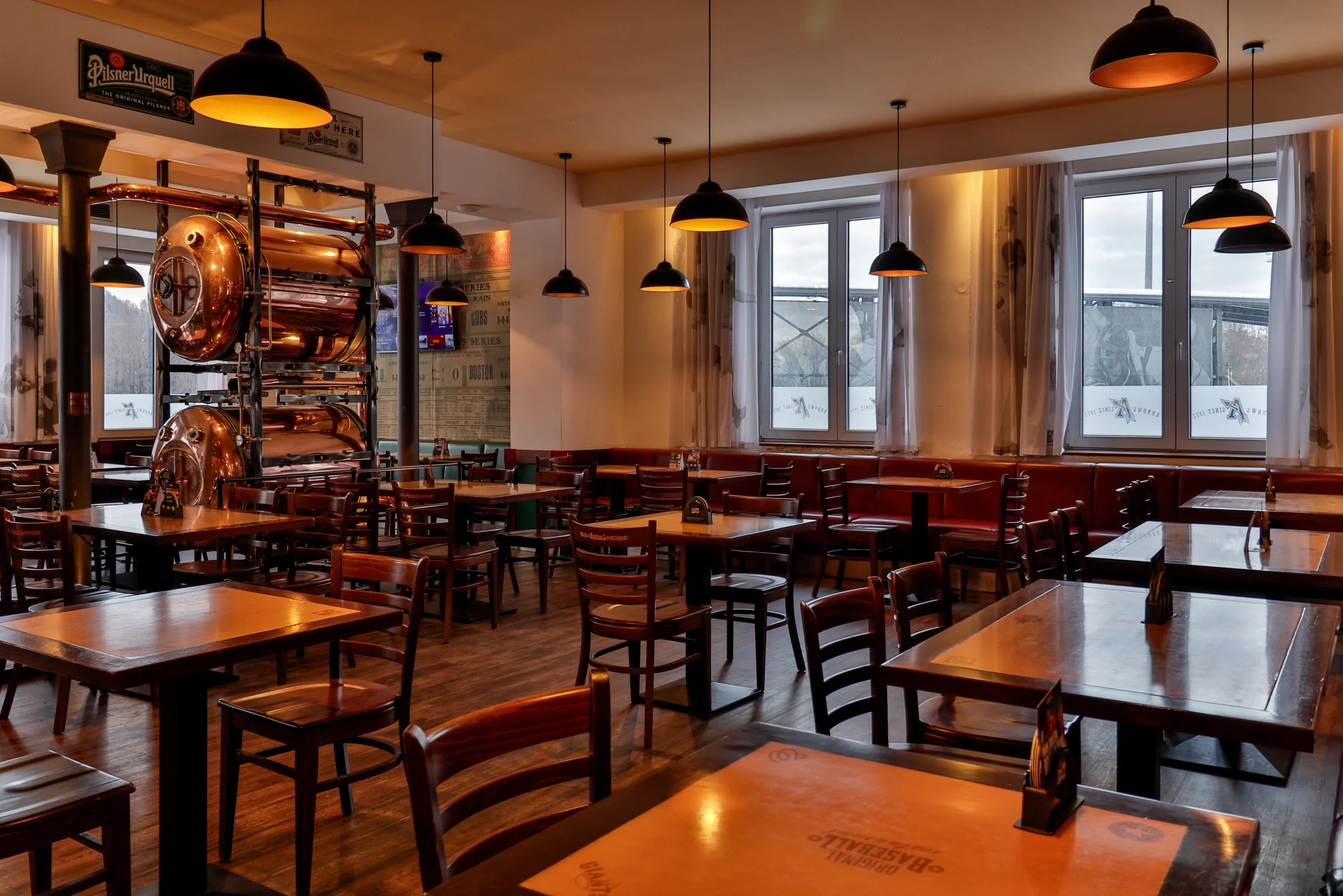 Ochutnejte Ameriku: menu pro 2 osoby s mini burgery, žebry i křídly