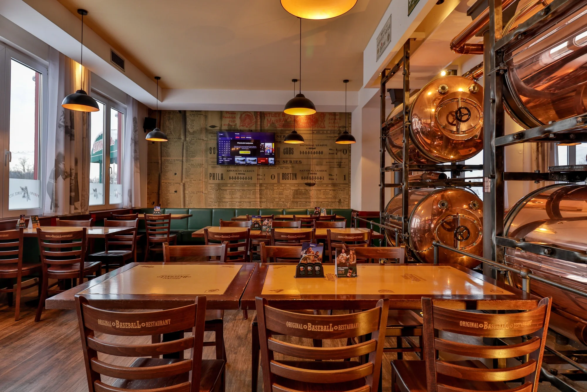 Ochutnejte Ameriku: menu pro 2 osoby s mini burgery, žebry i křídly