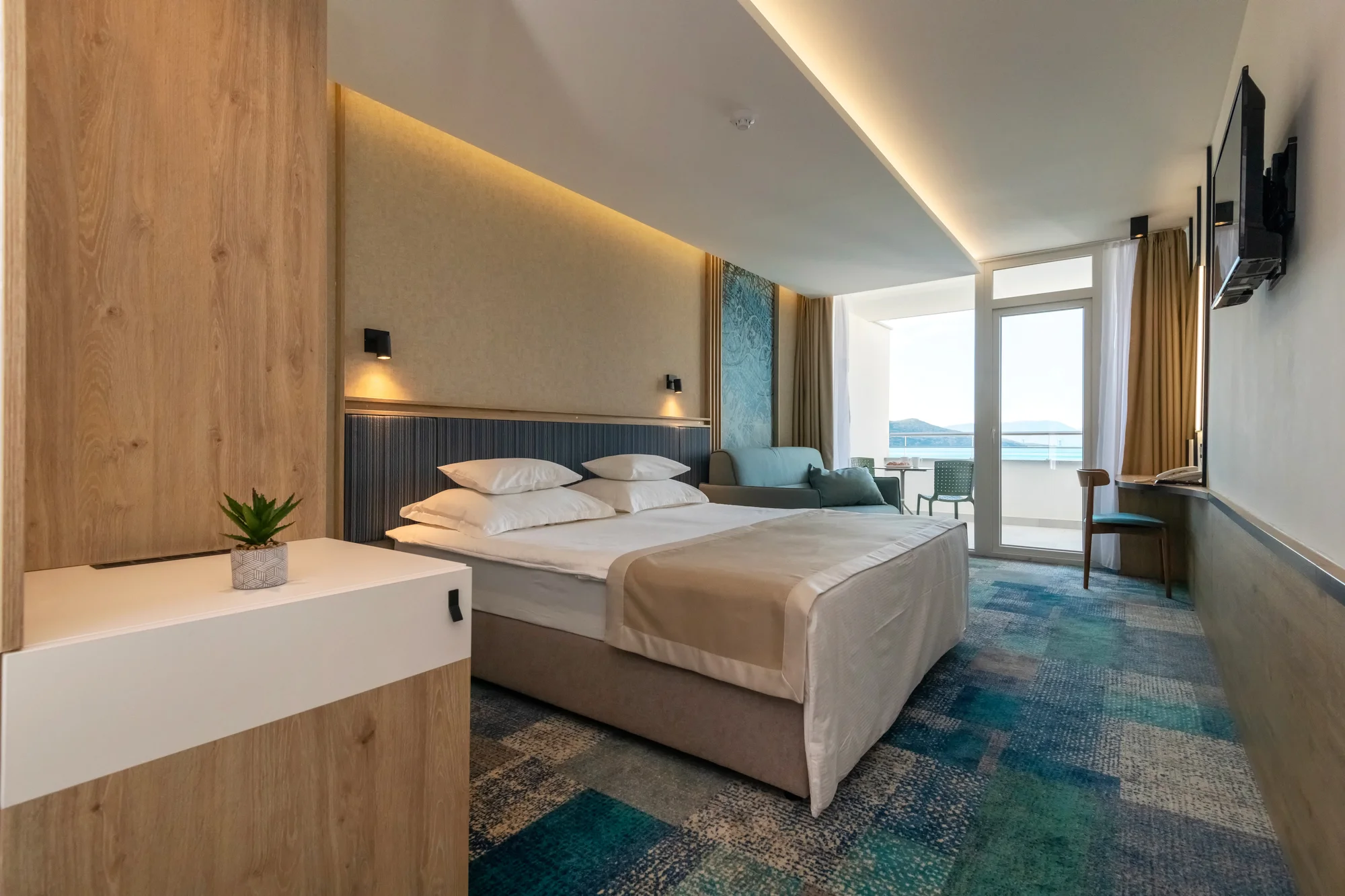 Bosna a Hercegovina: hotel Sunce Neum 100 m od moře, bazén a polopenze či plná penze