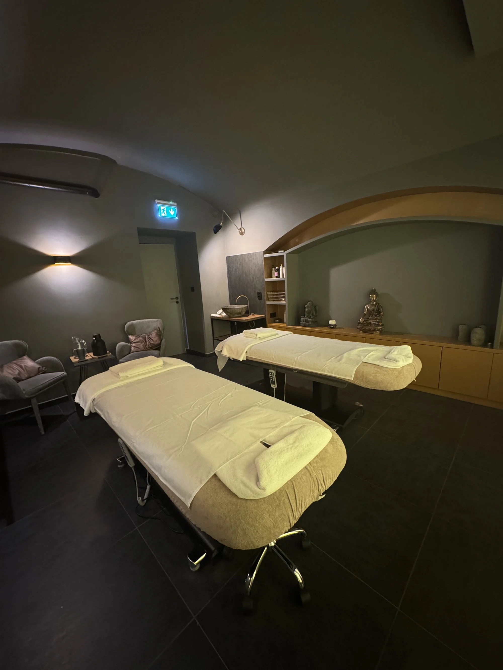 Masáž dle výběru: thajská, olejová, filipínská, lávové kameny i baňkování