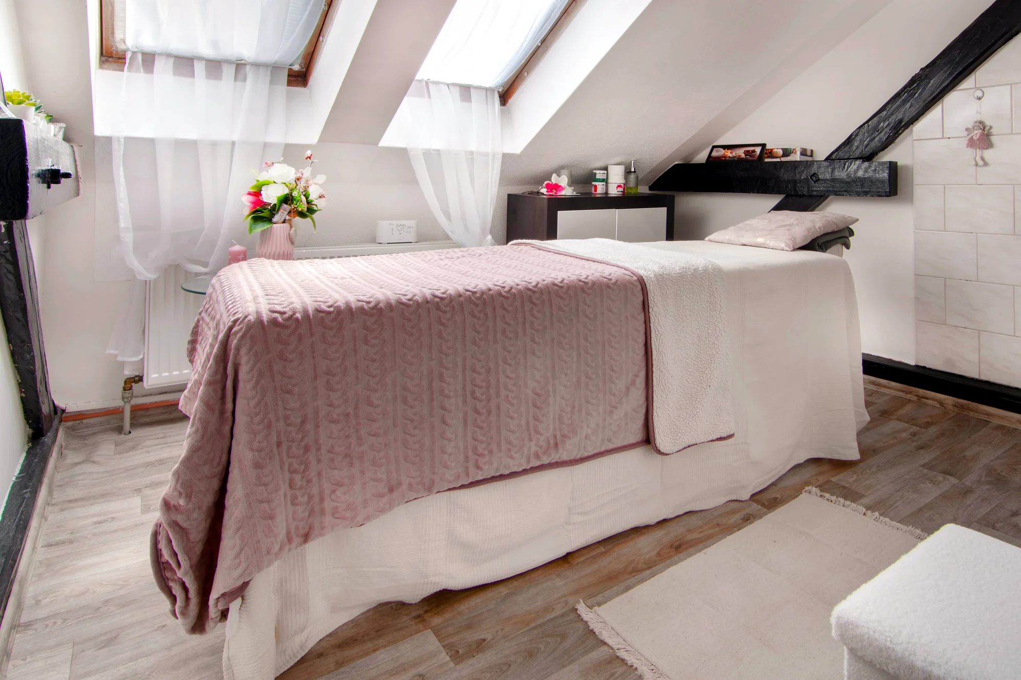 Hodinový čokoládový rituál s masáží, zábalem a kolagenovým nápojem