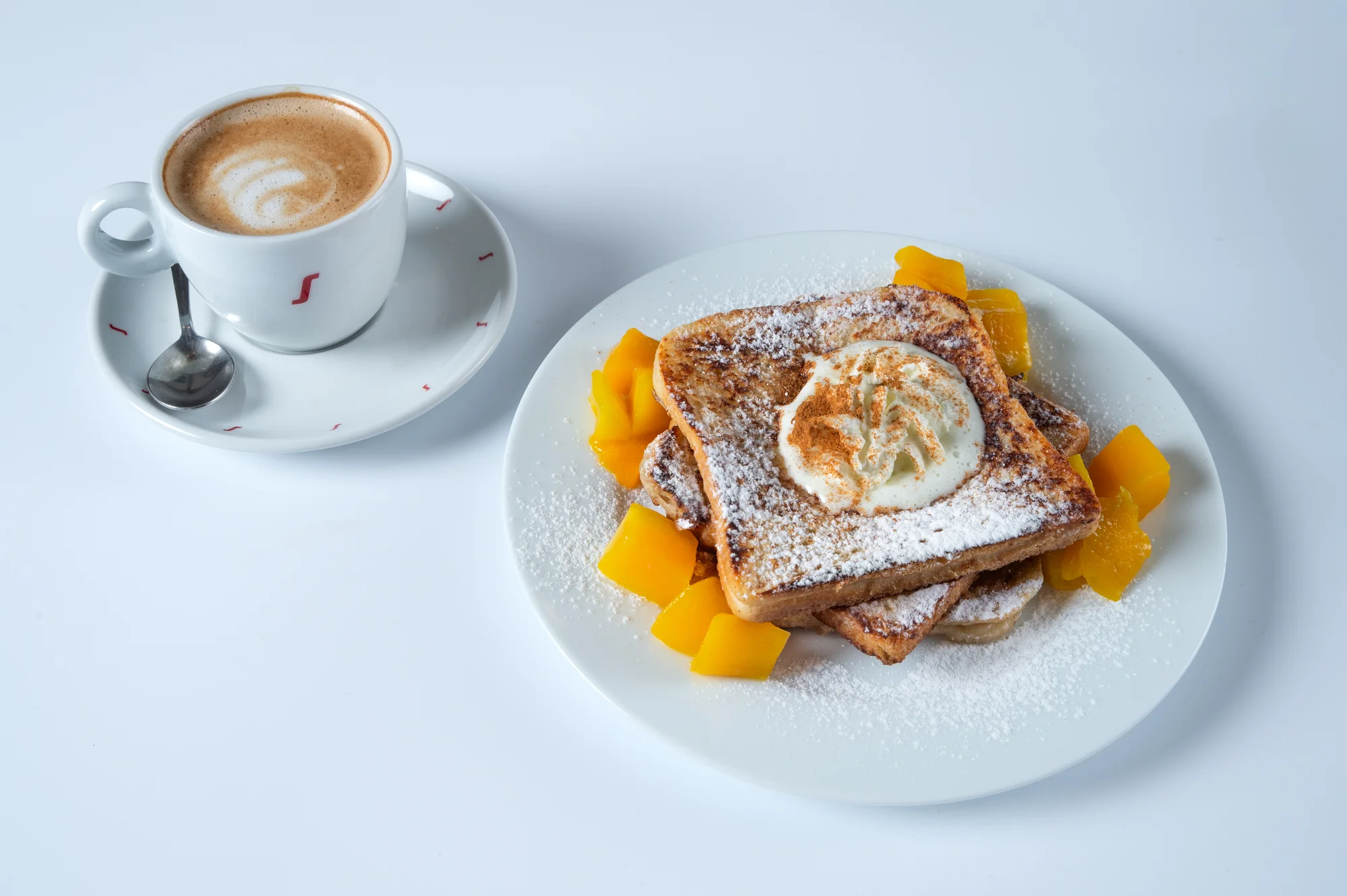 Otevřené vouchery na jídlo i nápoje v AZYL baru & galerii: 300-1500 Kč