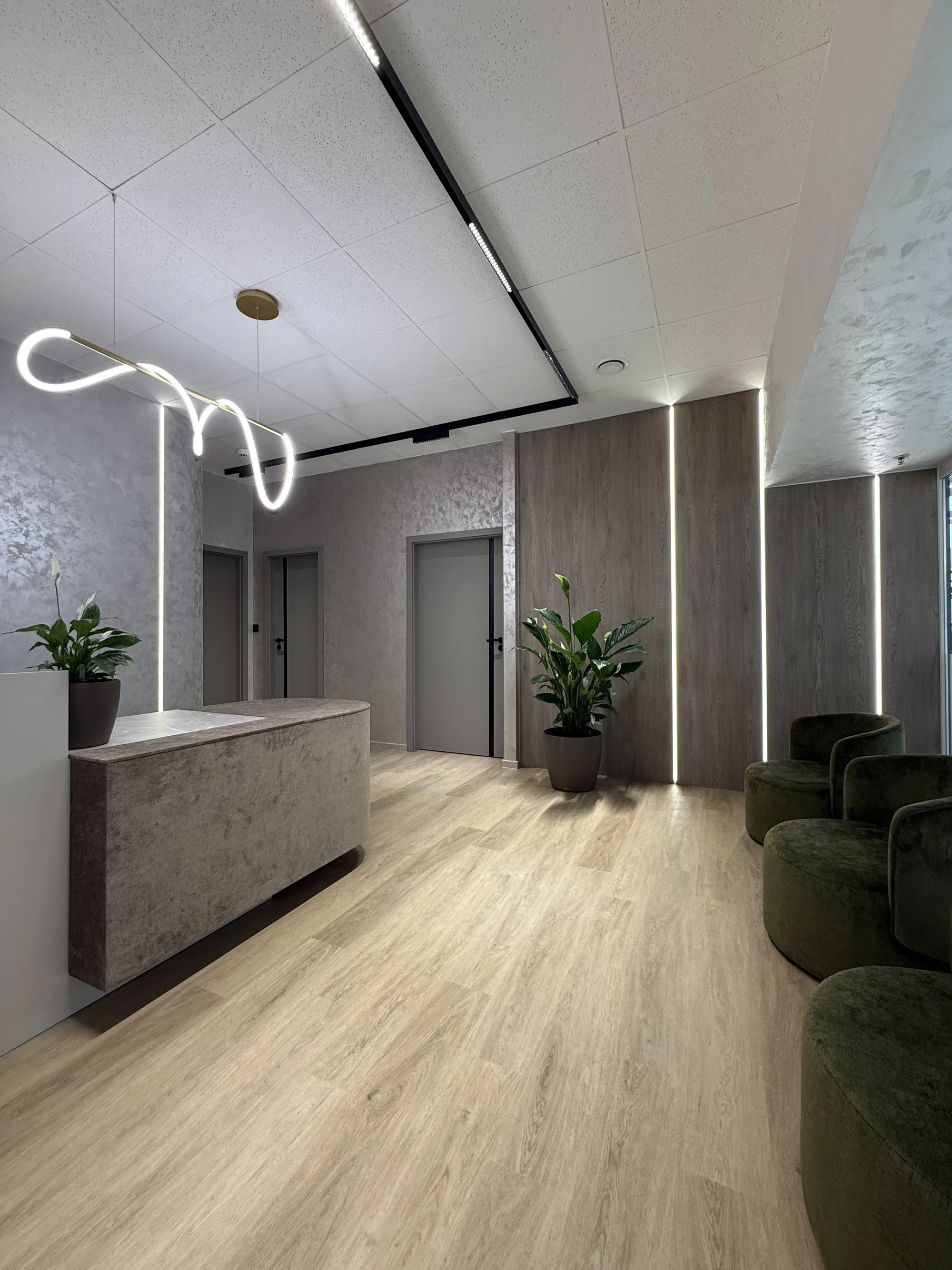 Péče o pleť: hydratační, anti-age i komplexní ošetření, karboxyterapie či mikrojehličkování, 60–105 min.