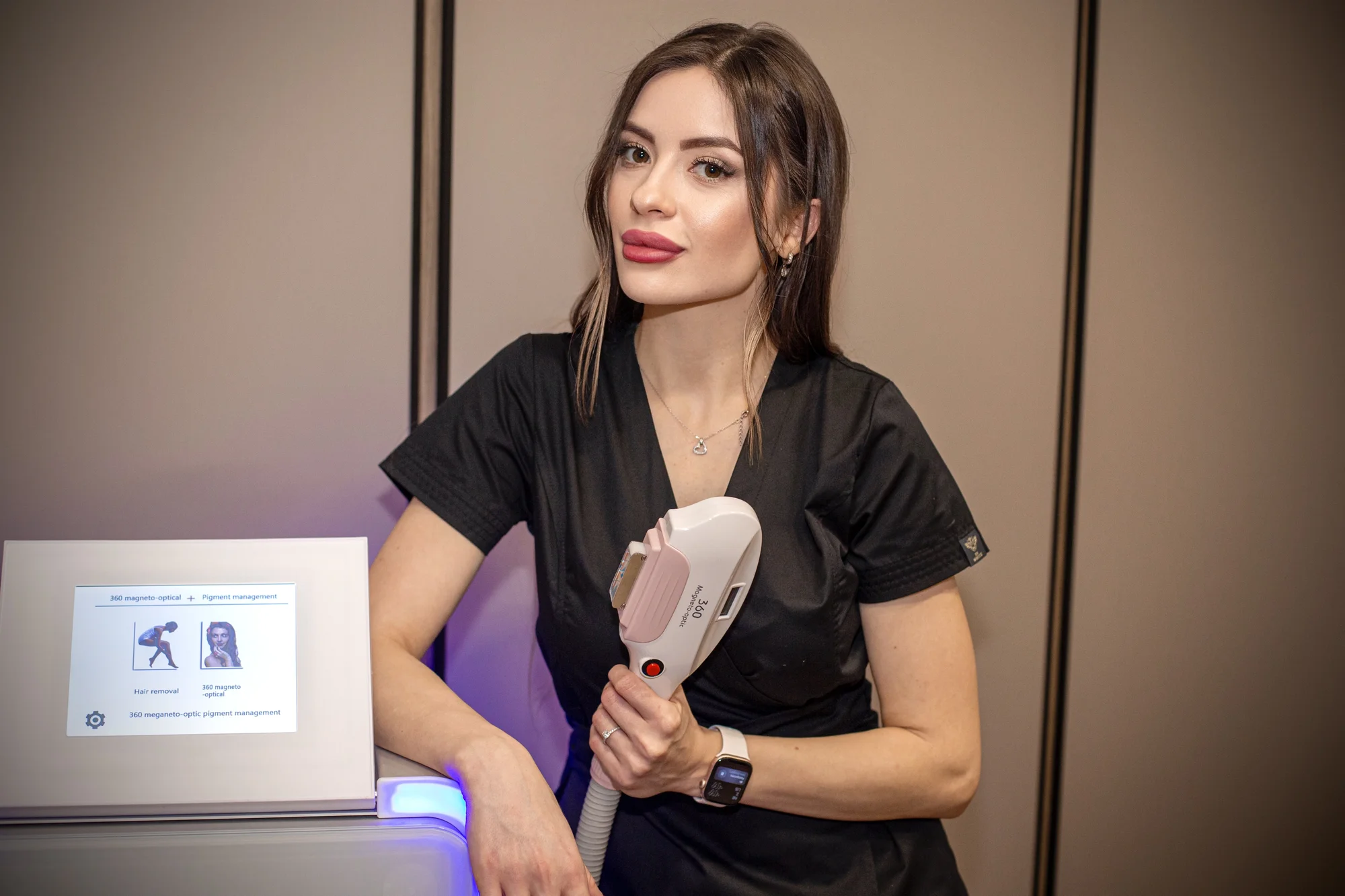 Hladká pokožka bez kompromisů: IPL epilace rukou, nohou, intimních partií či obličeje