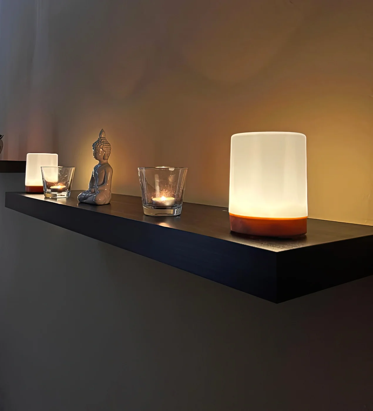 Netradiční masáž zad s drbáním nebo manuální lymfatická masáž