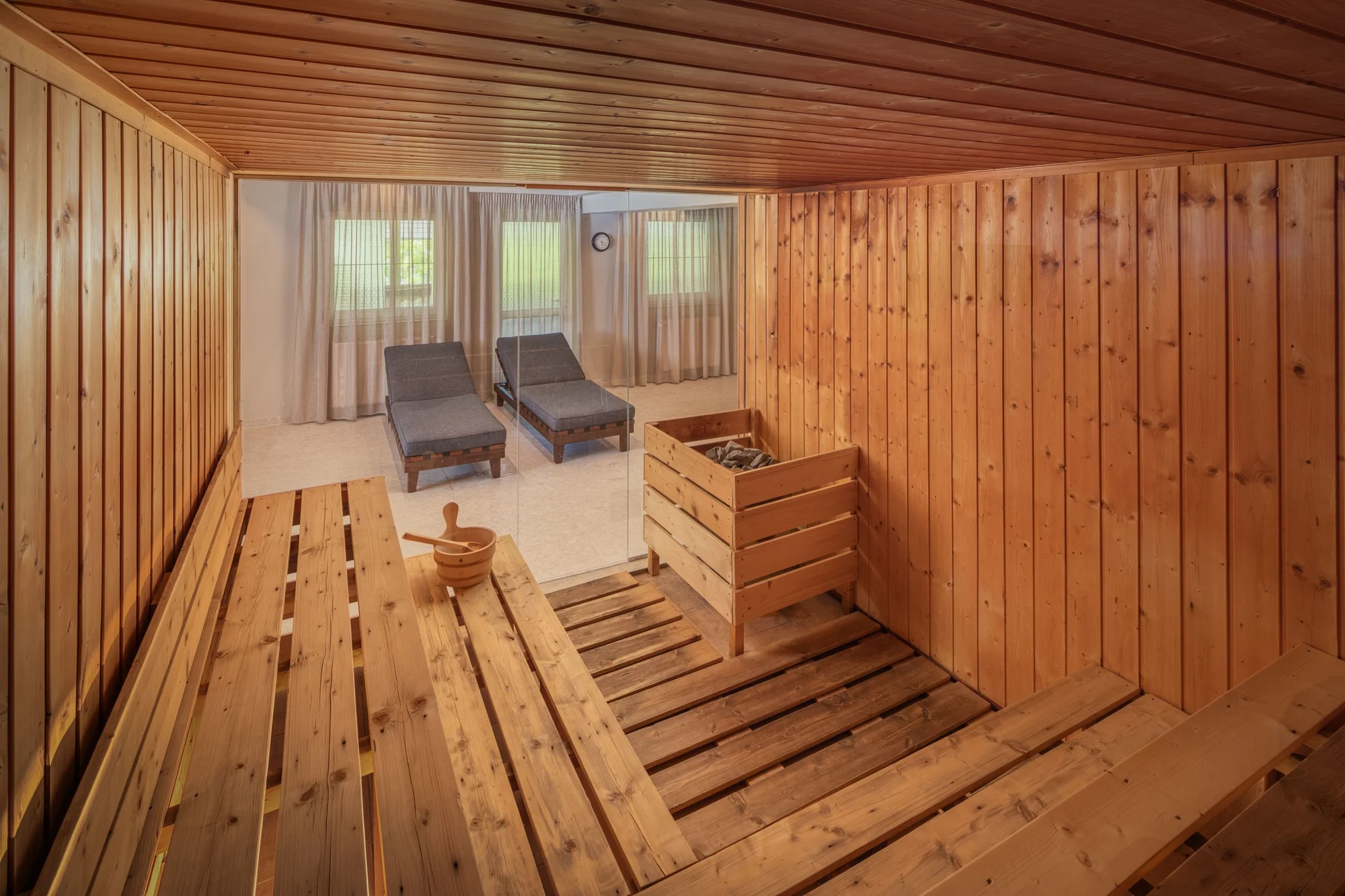 Relax pro rodinu nebo partu přátel blízko Budapešti: neomezeně wellness, možnost polopenze a slevy, děti zdarma