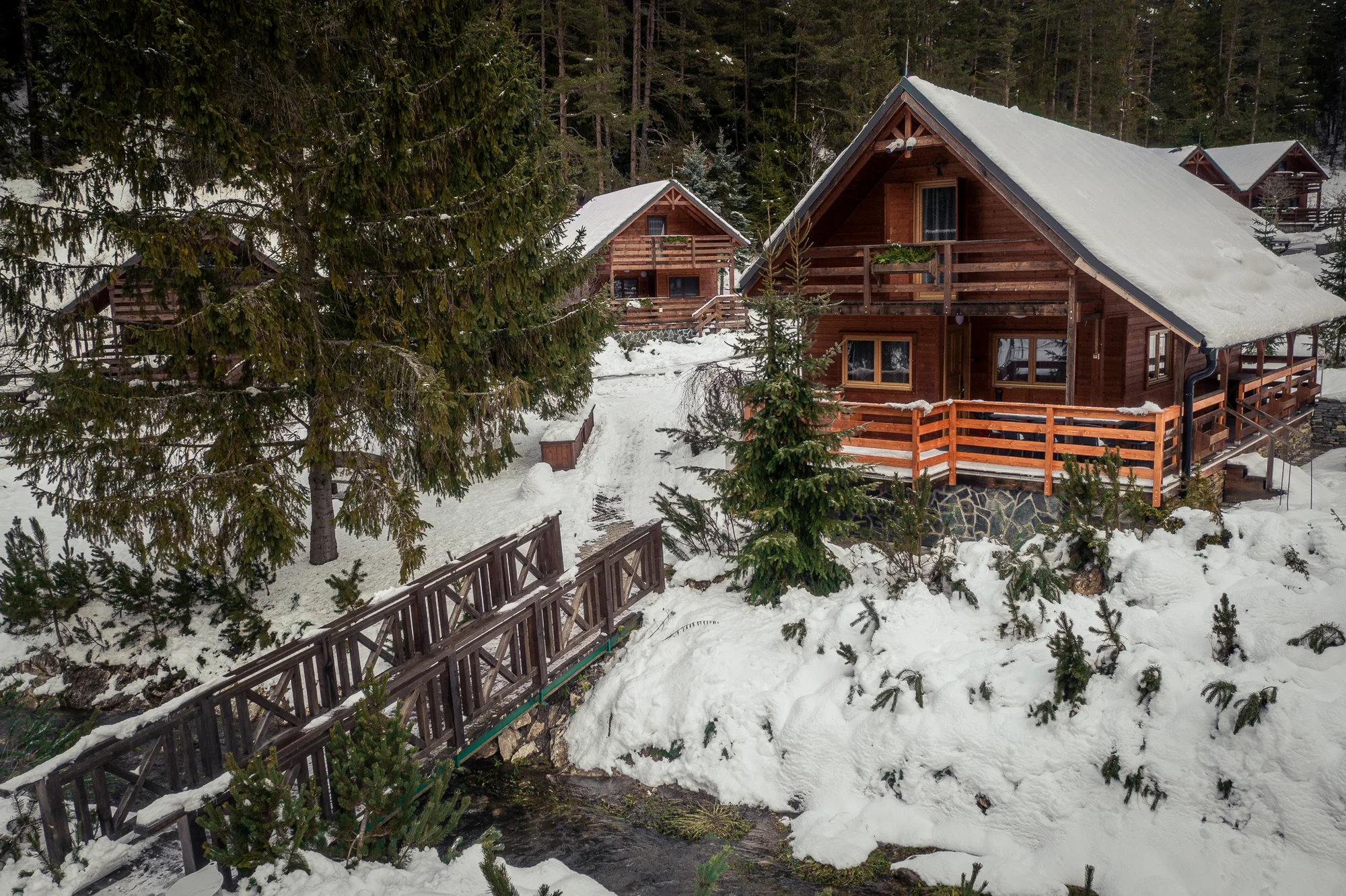 Lopušná Dolina pod Tatrami: pobyt v pokojích nebo chatce s wellness a možností stravování