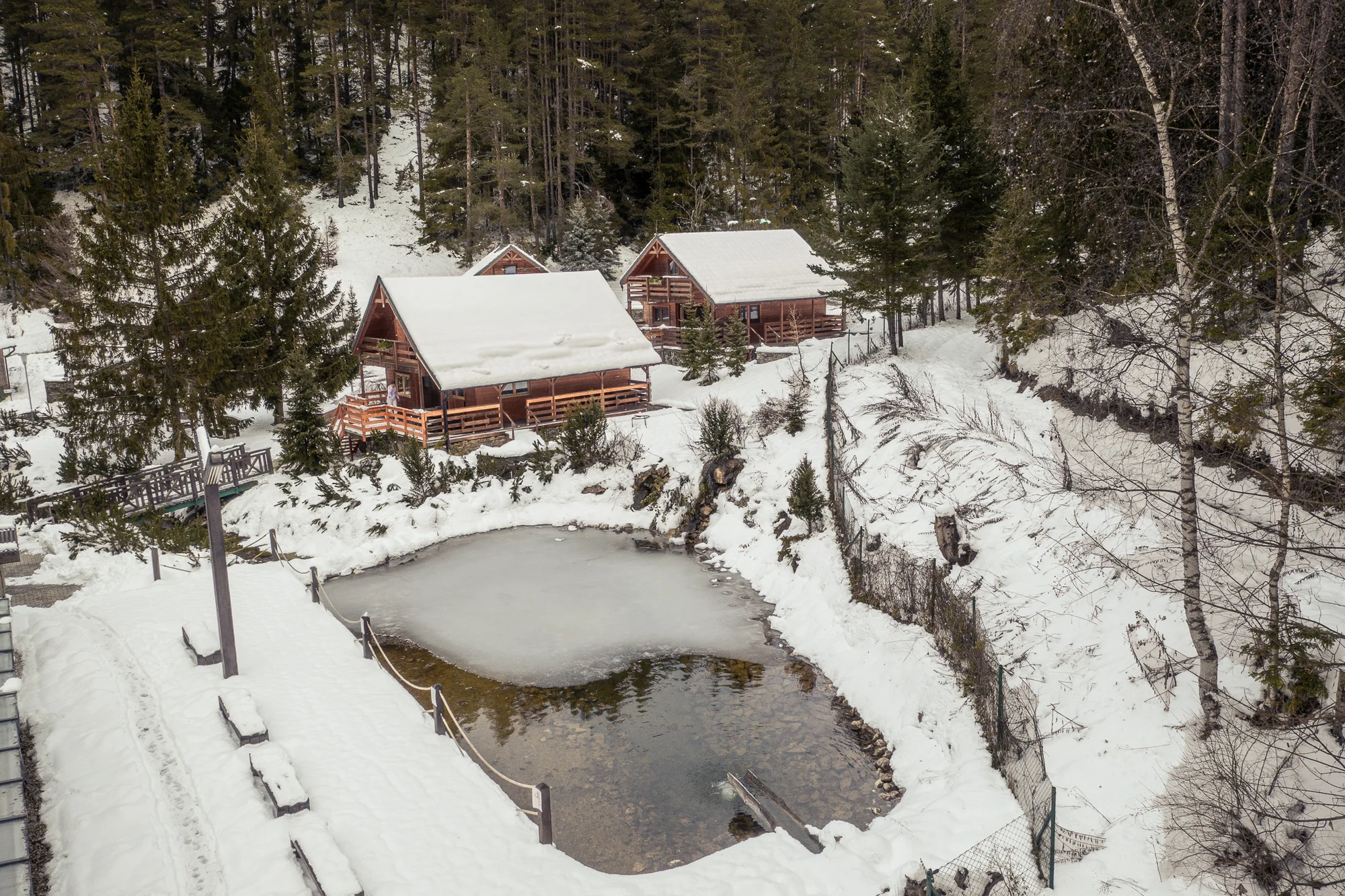 Lopušná Dolina pod Tatrami: pobyt v pokojích nebo chatce s wellness a možností stravování