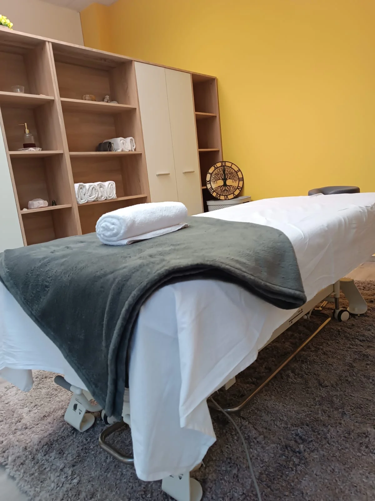 Masáž dle výběru: antistresová, Breussova, dolní končetiny i masáž na míru