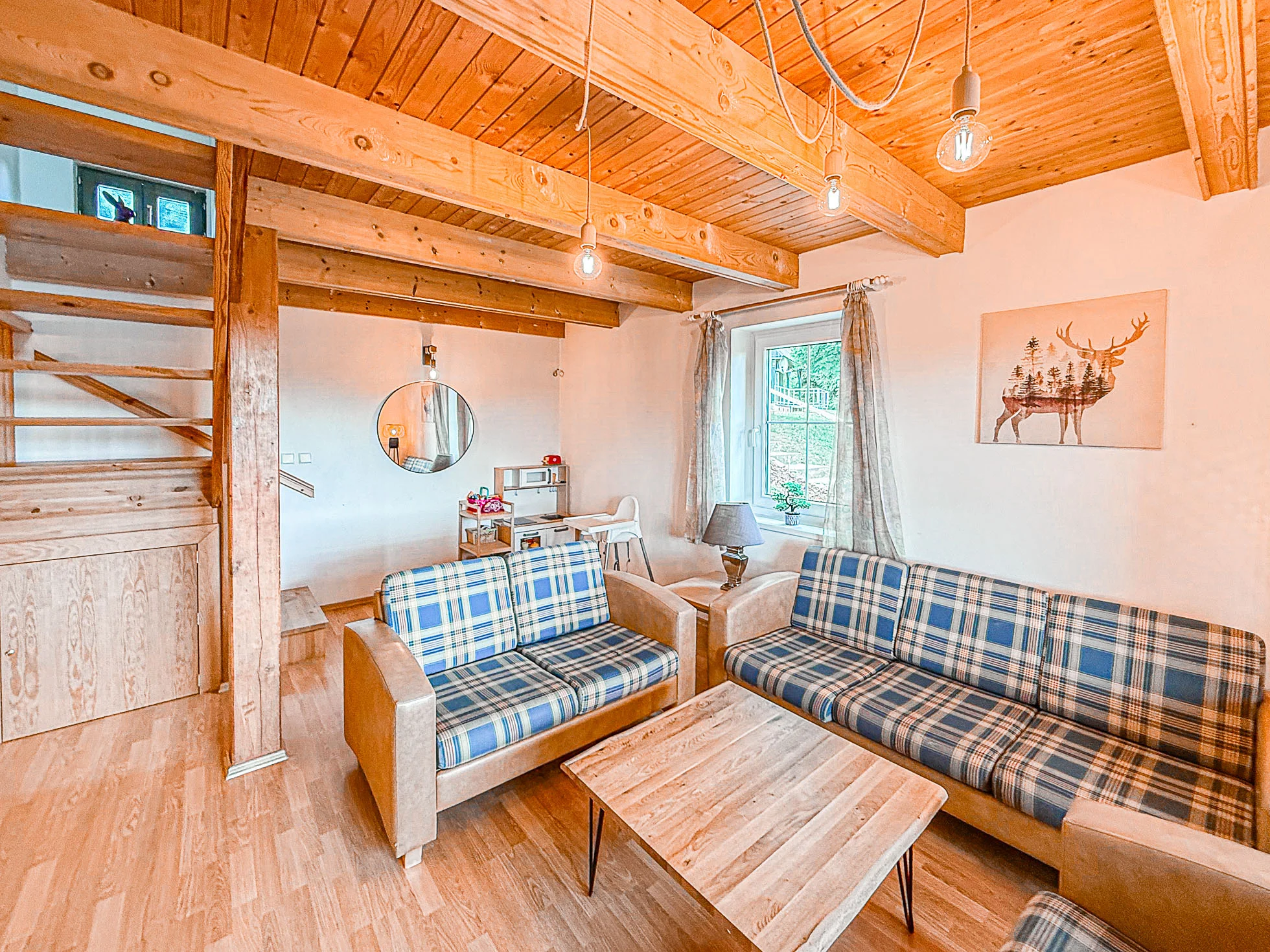 Chaty v Čisté v Krkonoších až pro 8 osob: sjezdovky, výlety a v létě bazén