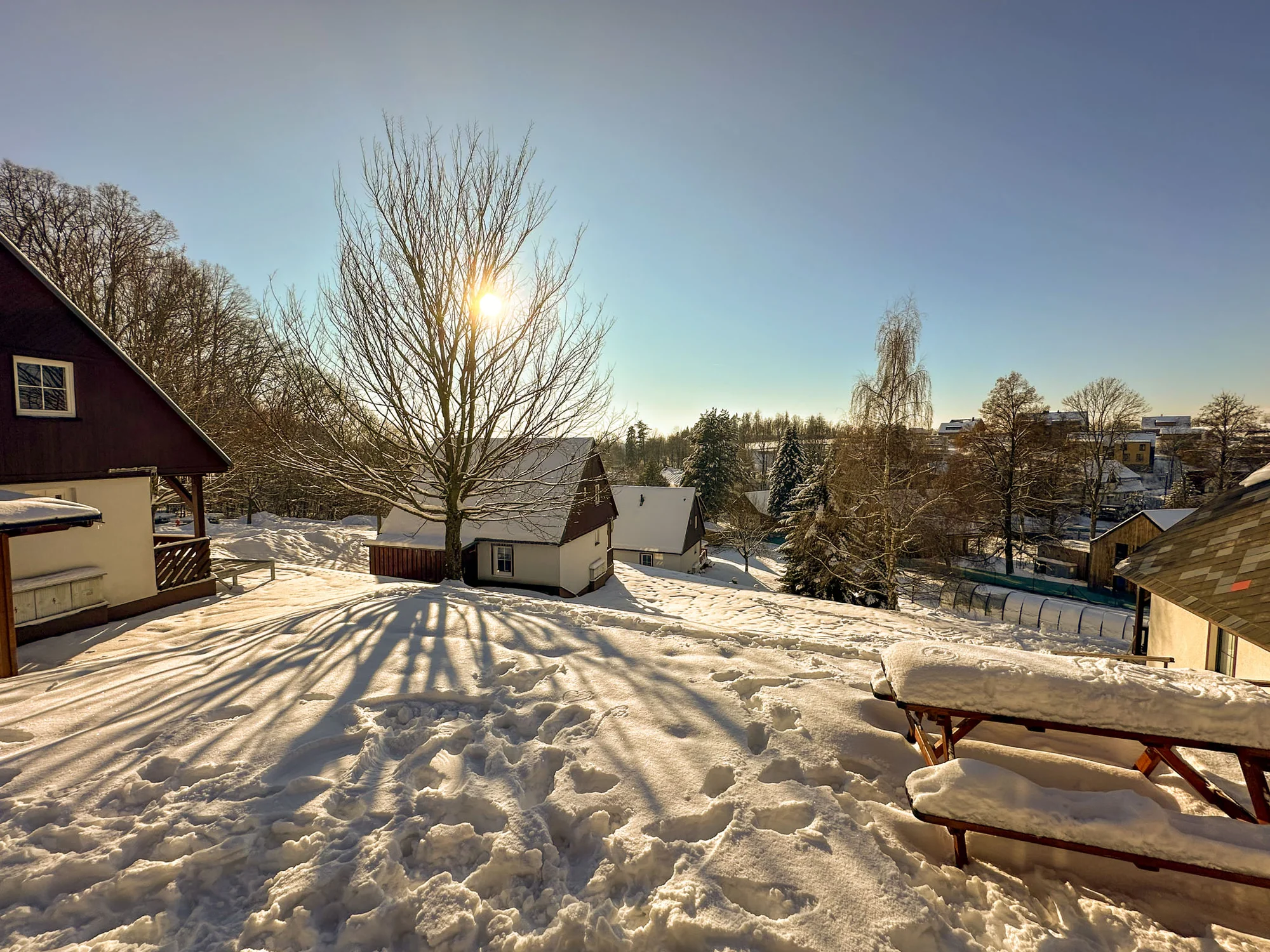 Chaty v Čisté v Krkonoších až pro 8 osob: sjezdovky, výlety a v létě bazén