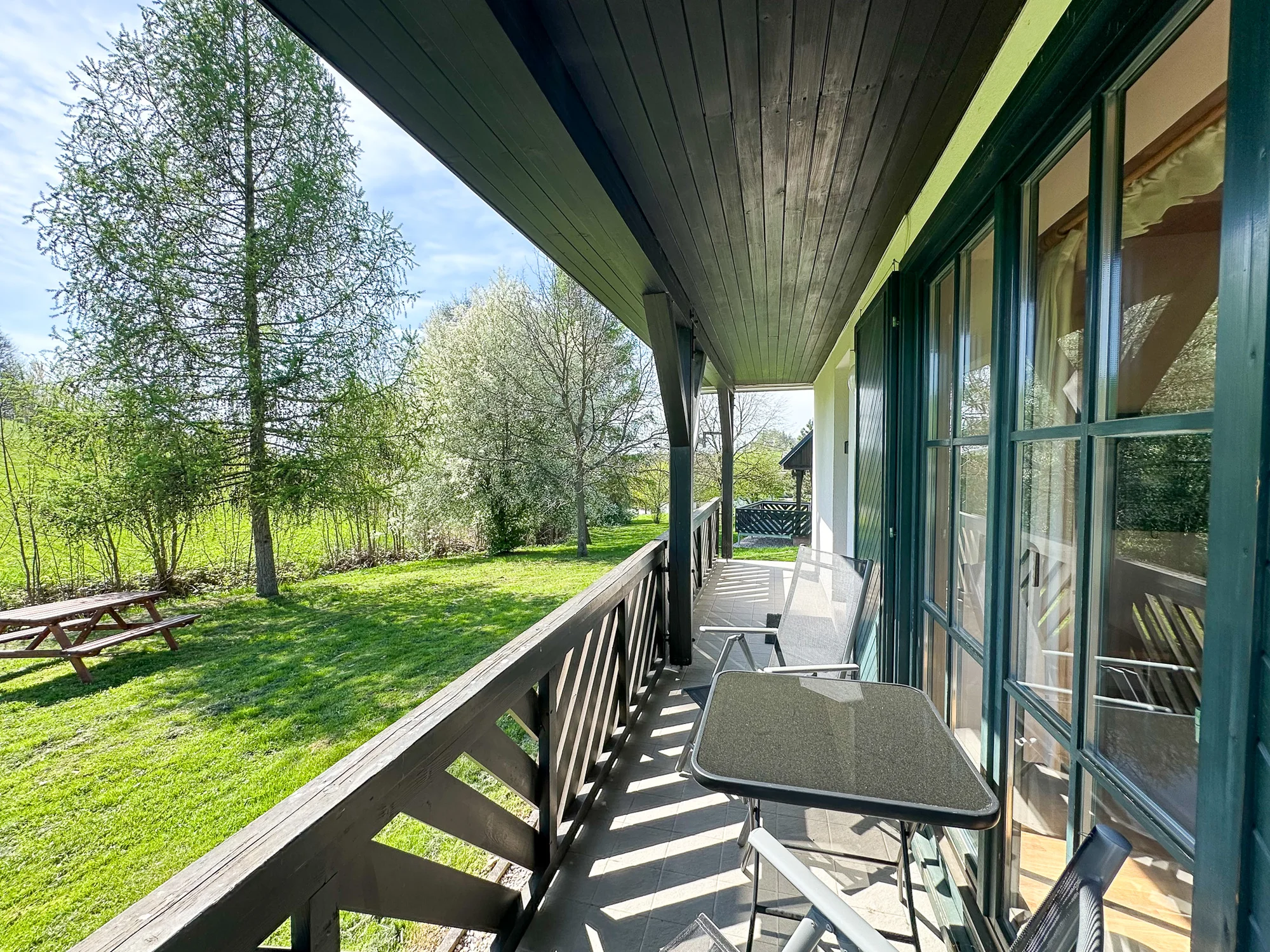 Chaty v Čisté v Krkonoších až pro 8 osob: sjezdovky, výlety a v létě bazén