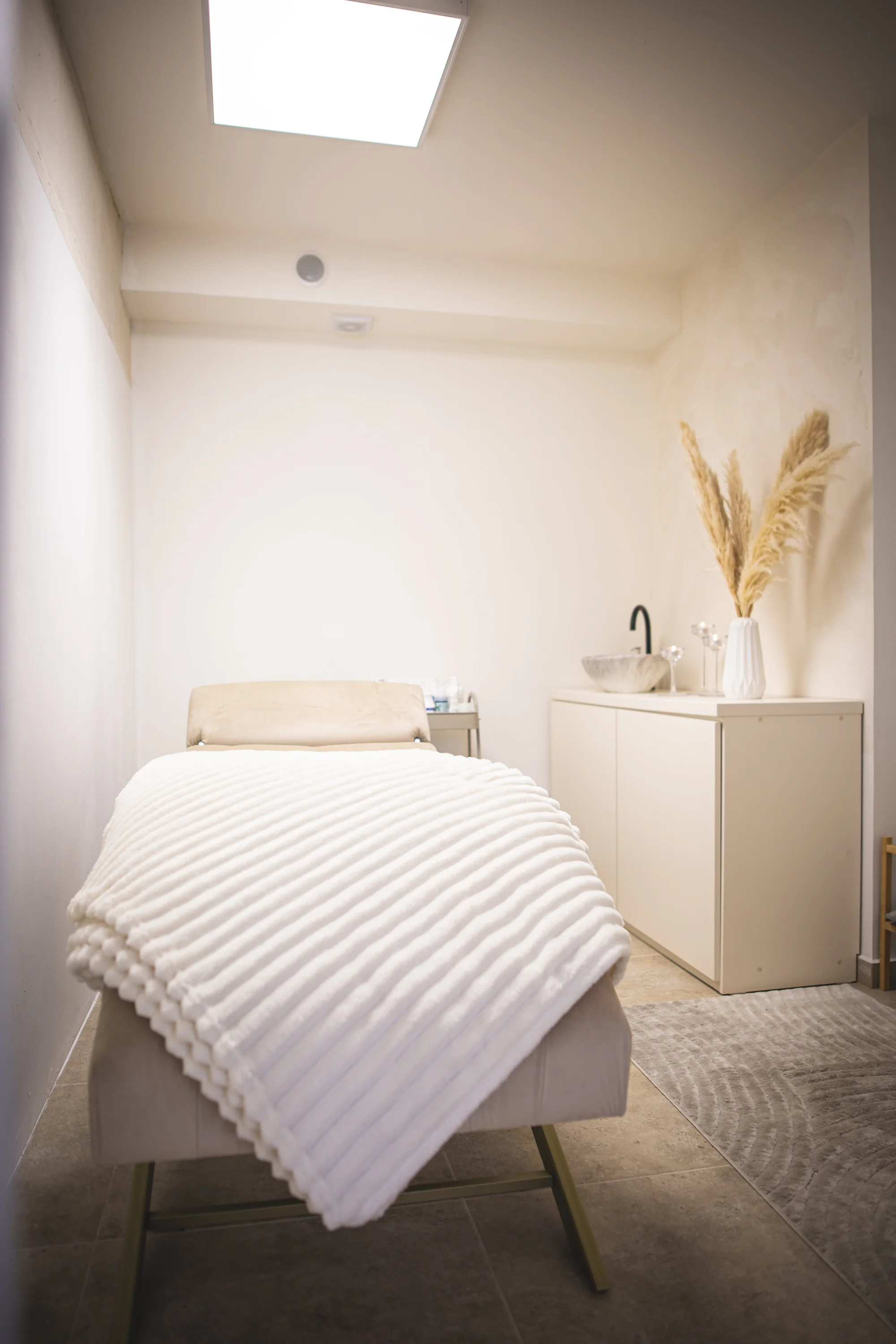 Kosmetické ošetření podle výběru pro dámy i pány: proti akné i anti-age