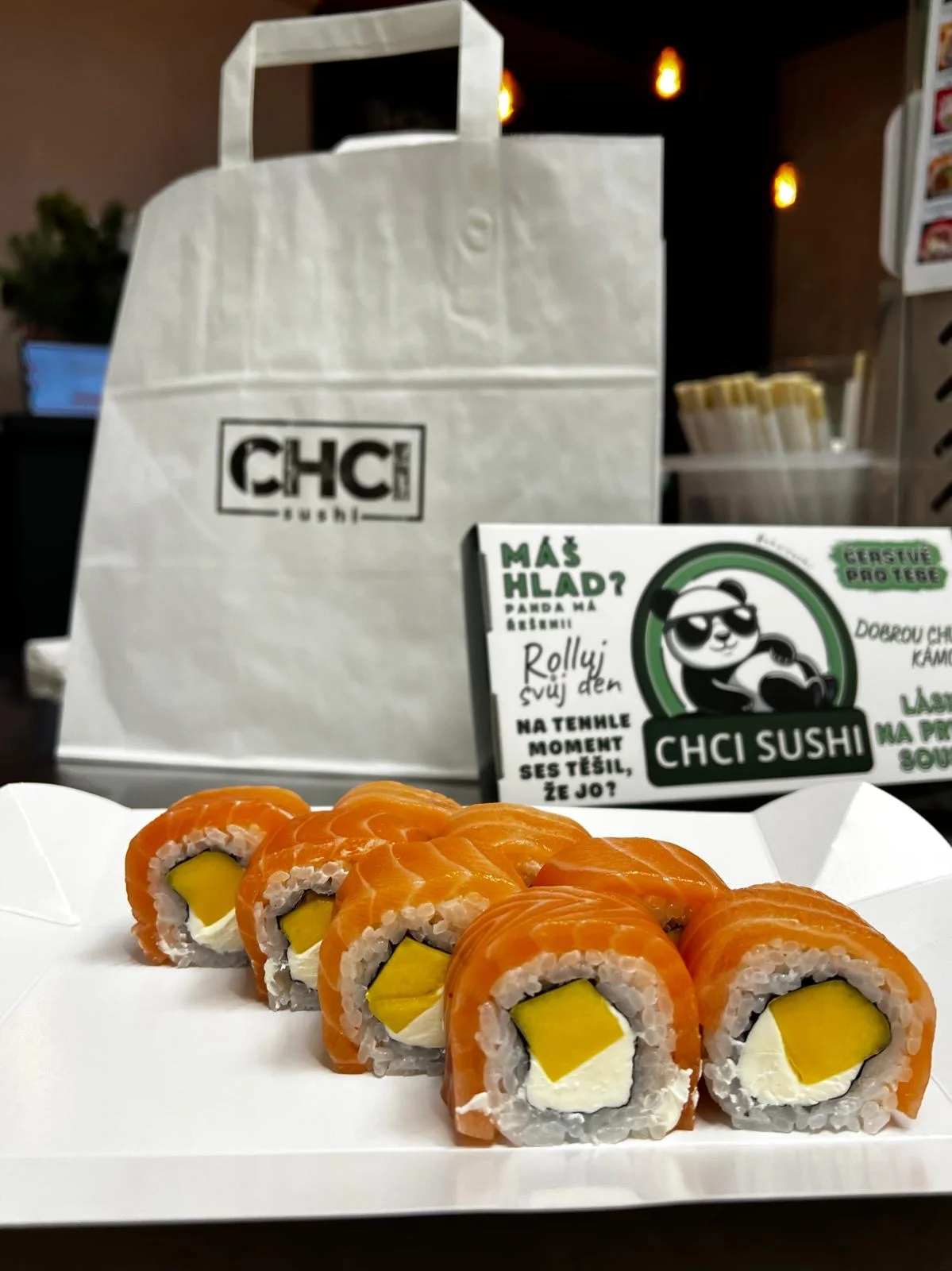 Sushi s sebou: otevřený voucher do bistra v Polabinách na 300, 500 nebo 1000 Kč