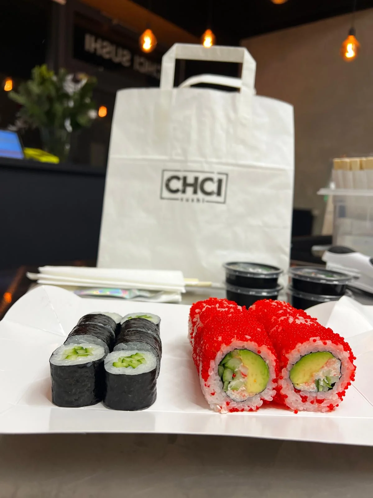 Sushi s sebou: otevřený voucher do bistra v Polabinách na 300, 500 nebo 1000 Kč