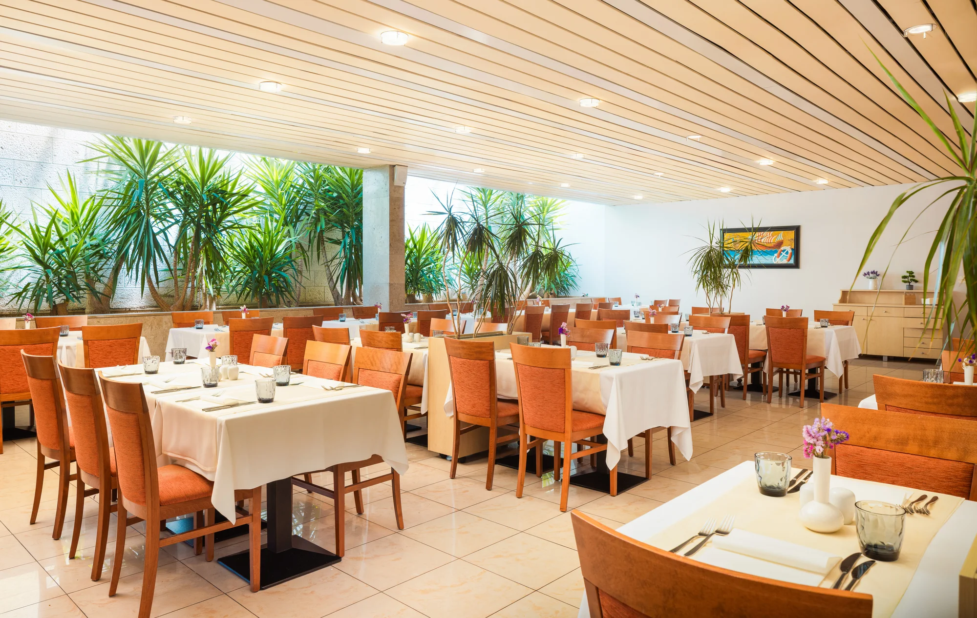 Relax na ostrově Korčula: 4* hotel se stravou, neomezeným wellness i večerním a dětským programem