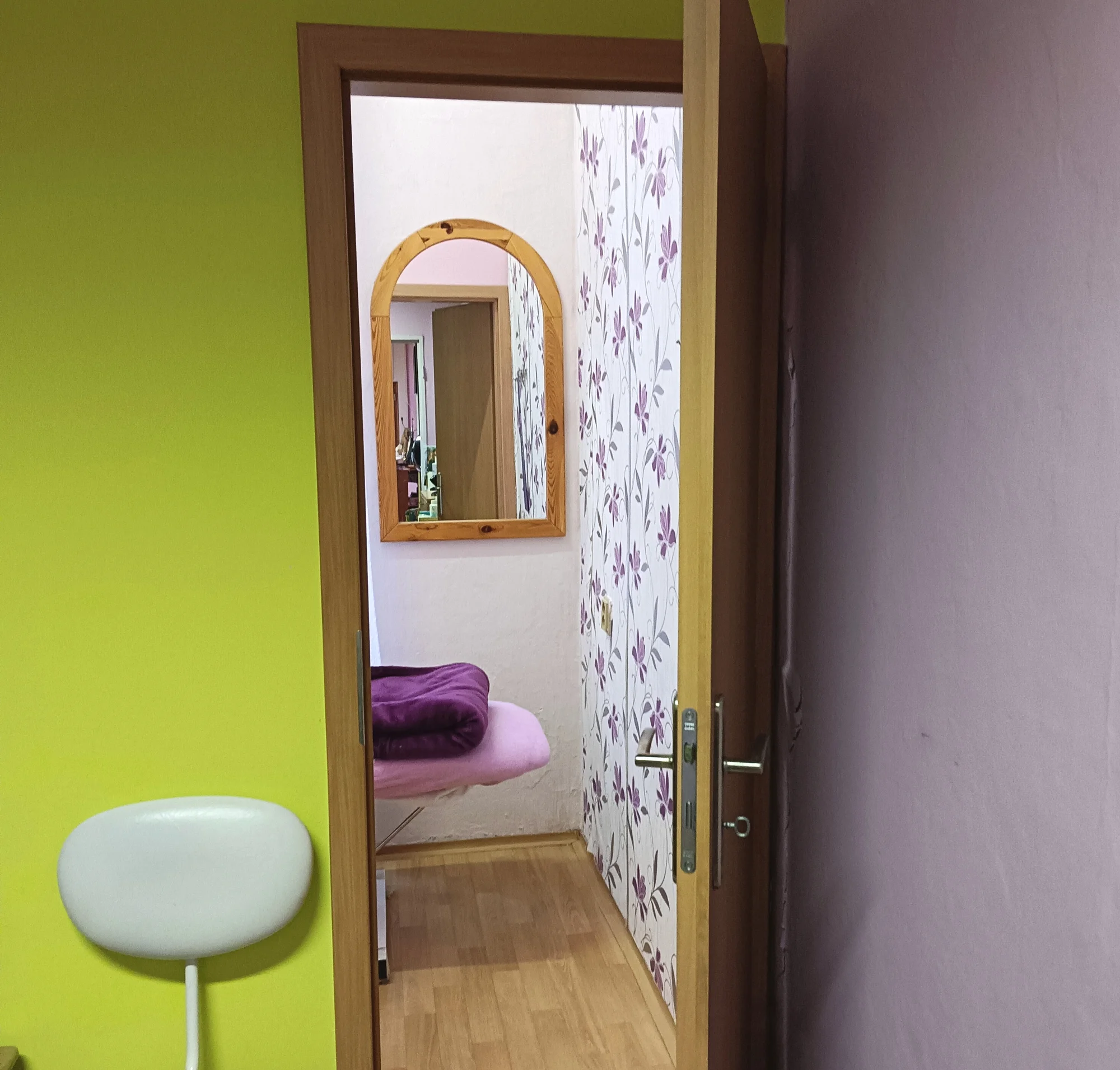 Luxusní péče o pleť: galvanická žehlička nebo laserové ošetření