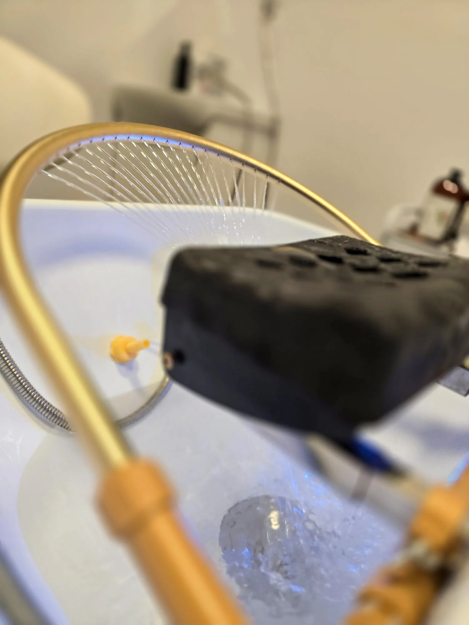 Péče o vlasy i pokožku: head spa v délce 60, 90 nebo 120 minut