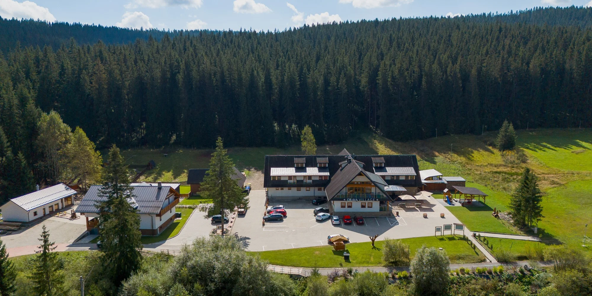 Pobyt v rodinném penzionu Orava Village v Oravské Lesné s polopenzí i wellness