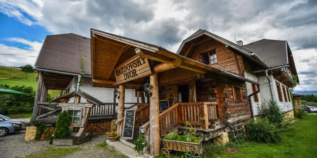 Pobyt v oblíbeném venkovském sídle Gazdovský dvor v Bešeňové s mini wellness