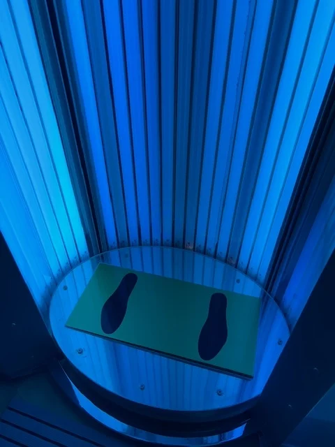 Krásně opálené tělo i v zimě: permanentka na slunění v profesionálním soláriu