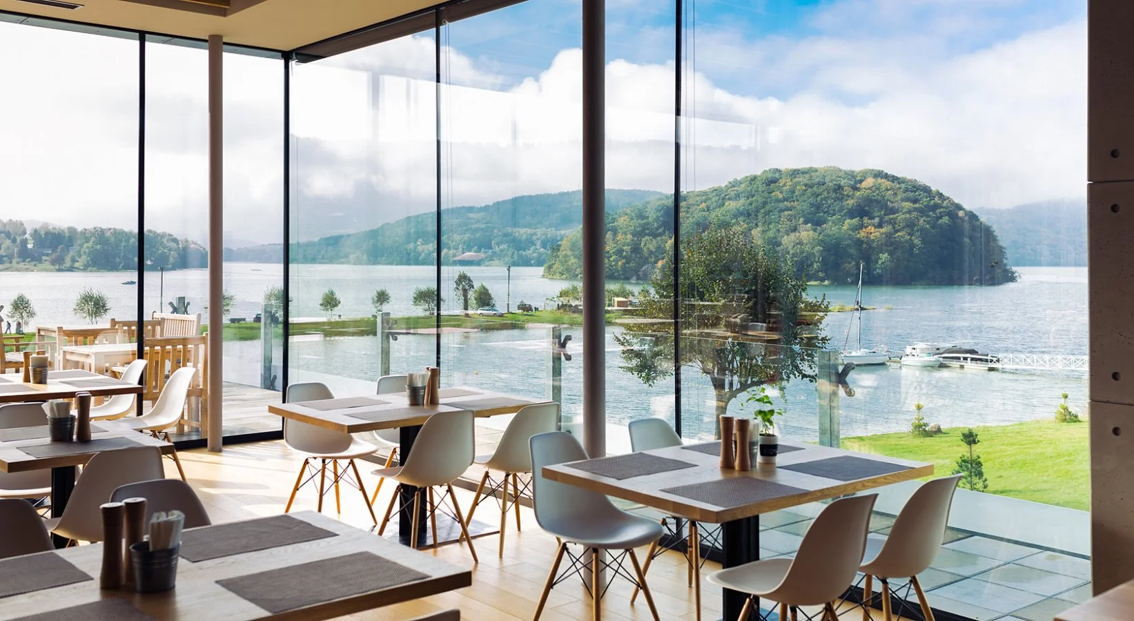 4* wellness pobyt v Polsku u jezera: snídaně či polopenze, herna i soukromá pláž