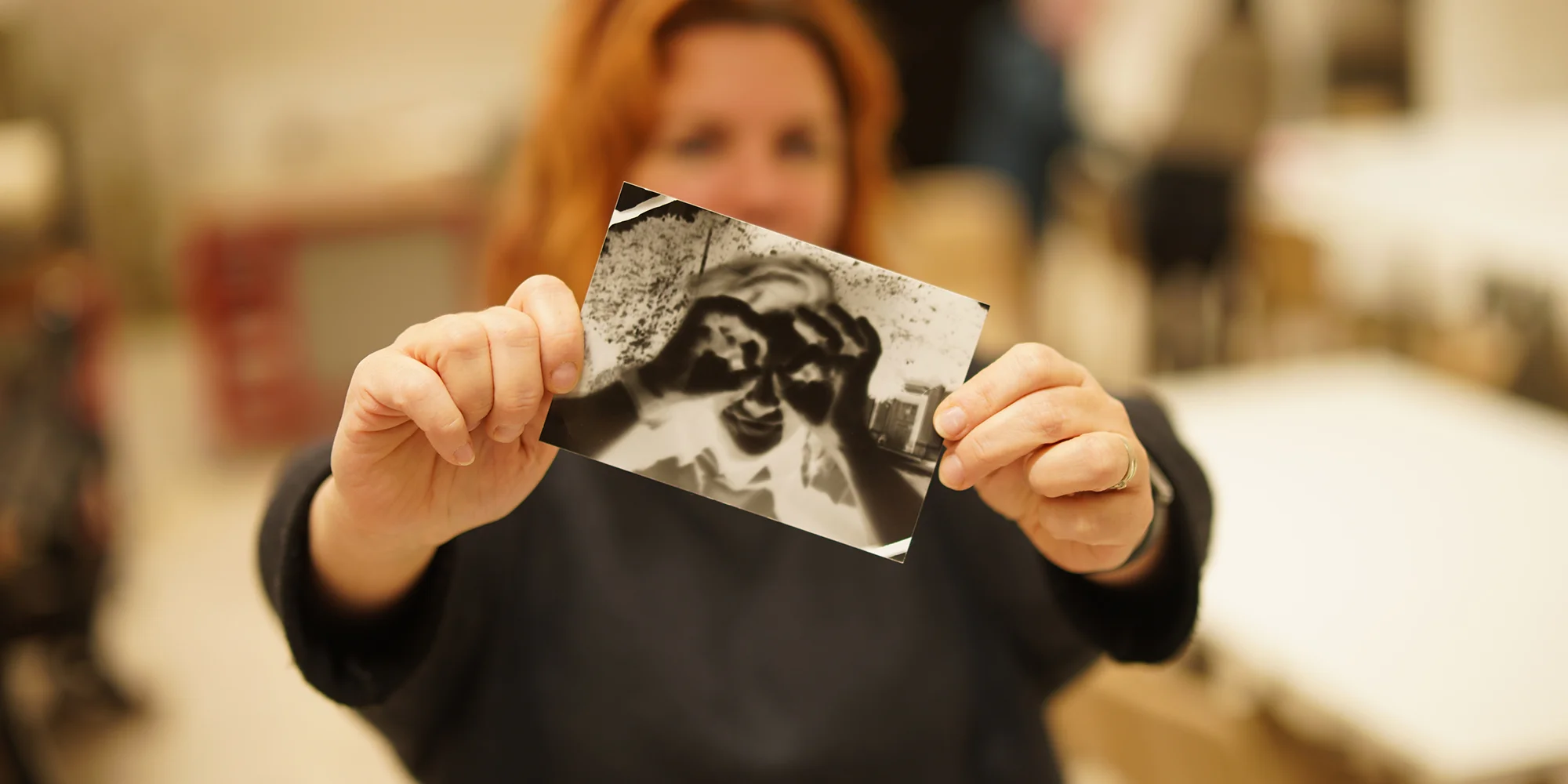 Vyrobte si vlastní fotoaparát: workshop Camera Obscura vč. vyvolání snímků v temné komoře, pro 1 či 2 os.