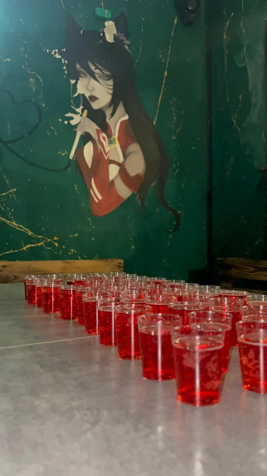 Vodní dýmka a k ní otevřený voucher na drinky v hodnotě 250–900 Kč