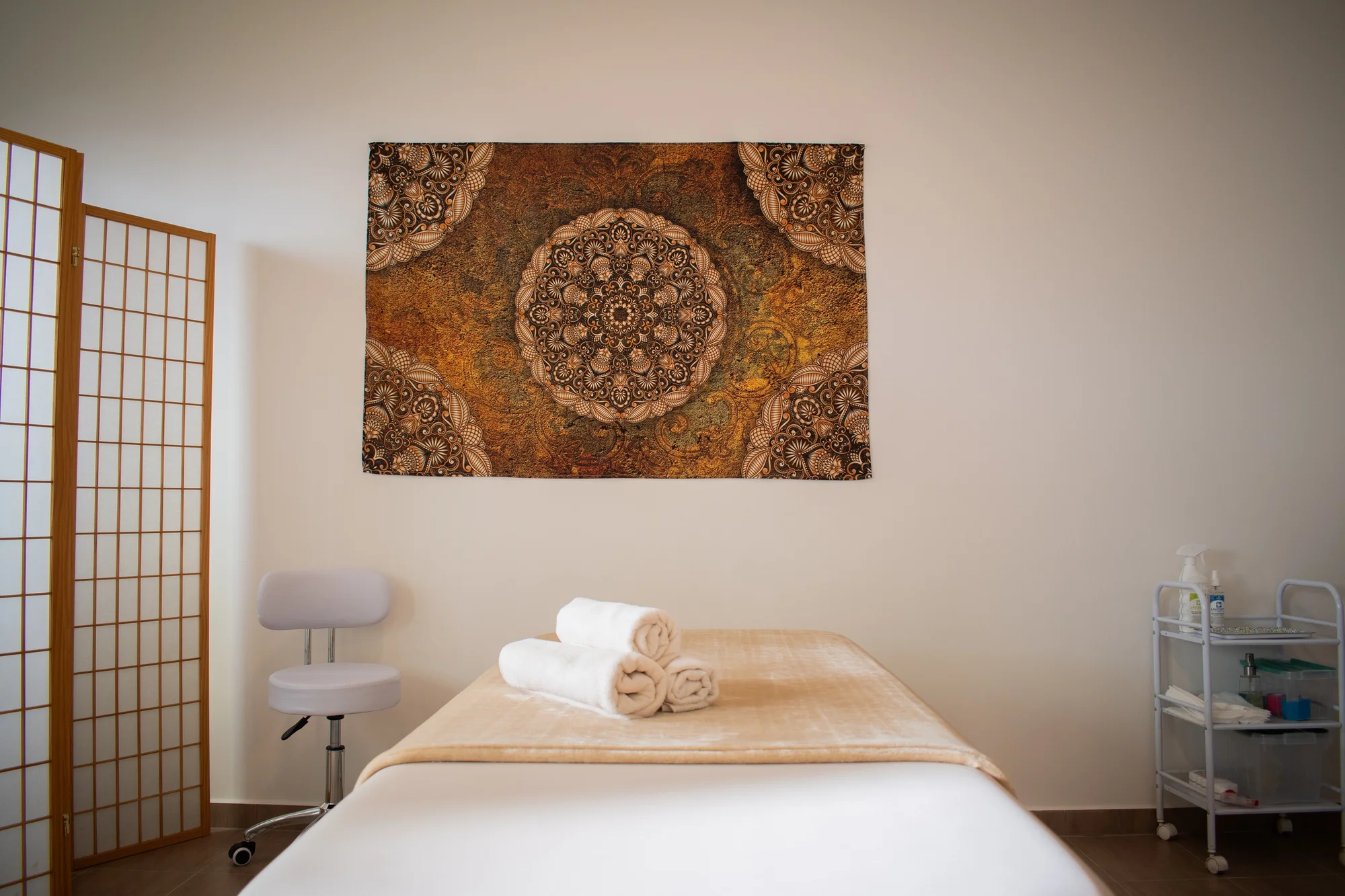 Uvolnění pro nastávající maminky: těhotenská aromaterapeutická masáž v délce 60 min.