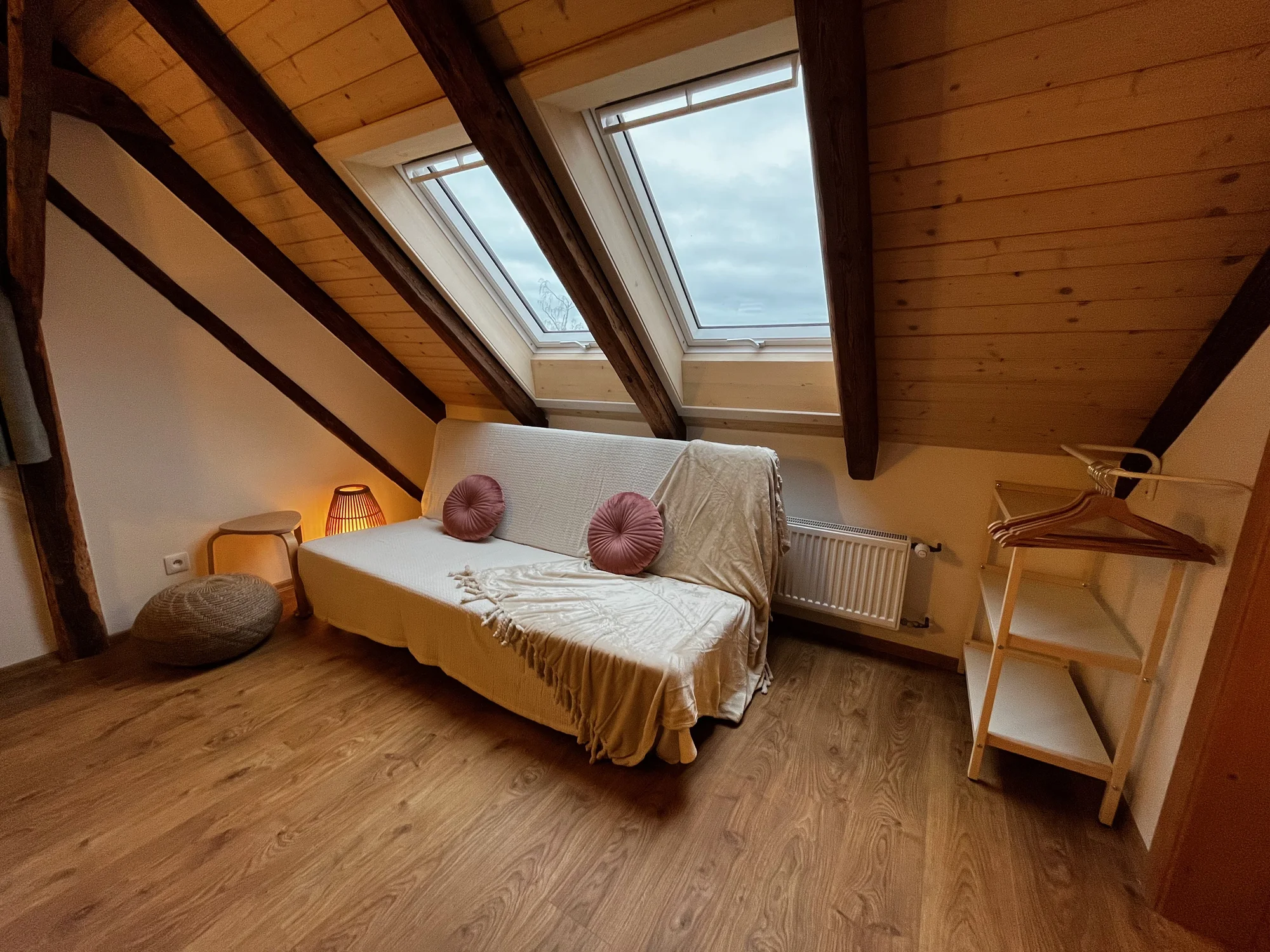 Relax na zrekonstruovaném statku v Borotíně: moderní apartmán až pro 6 osob