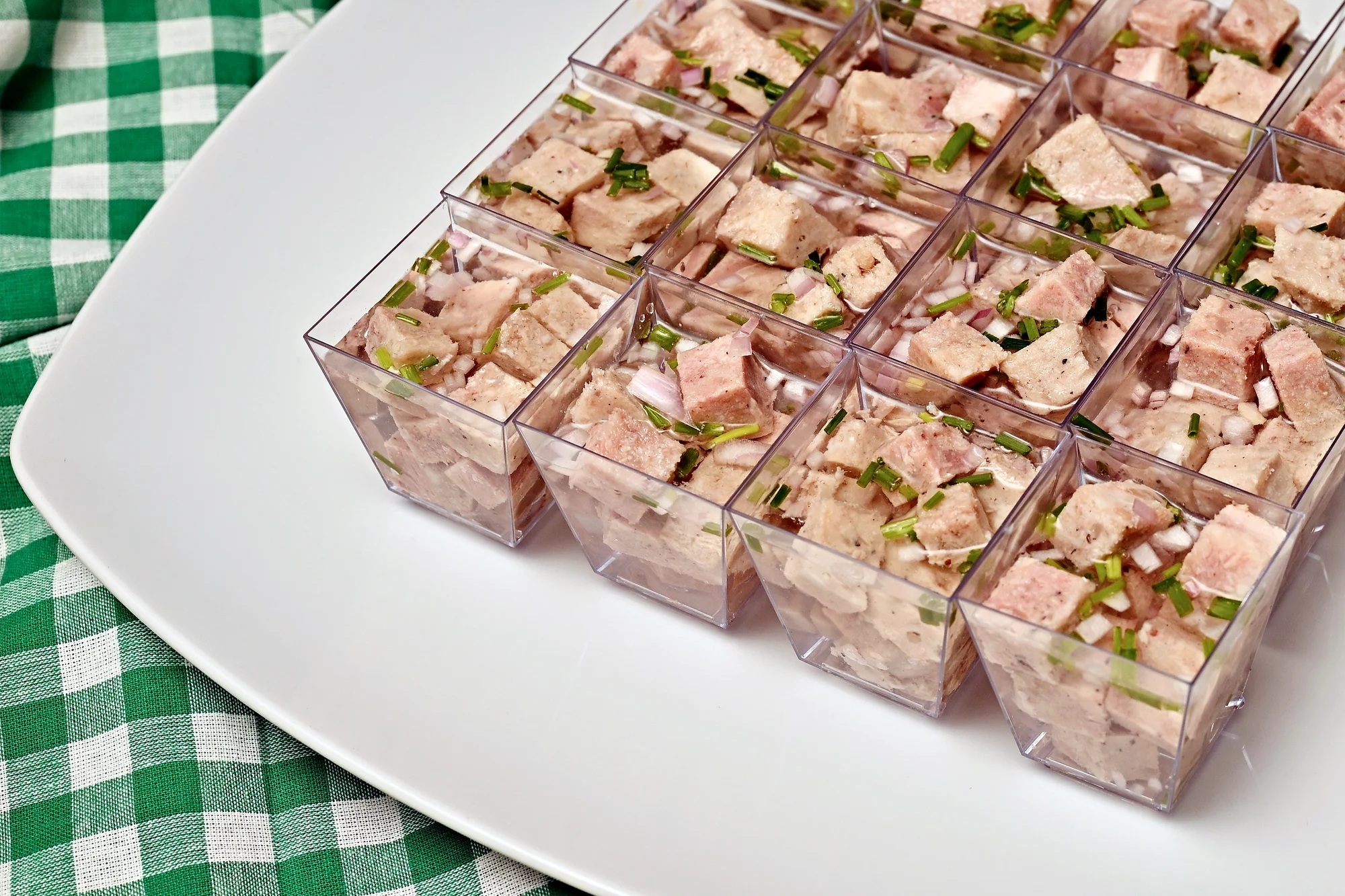 České all you can eat a pivo s folklórní hudbou: předkrmy, svíčková i kachna